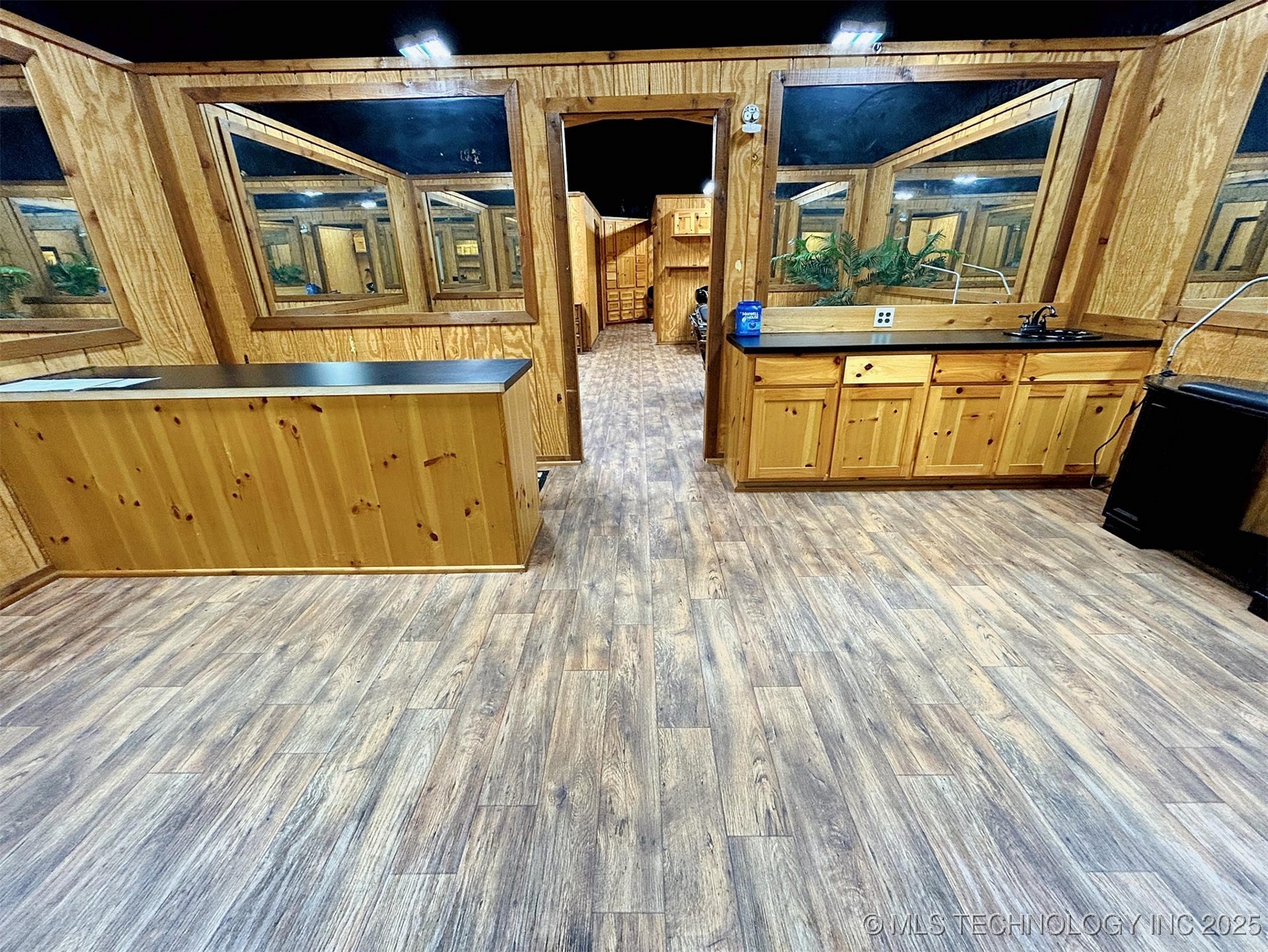 6753 E 620 Road Property Photo 5