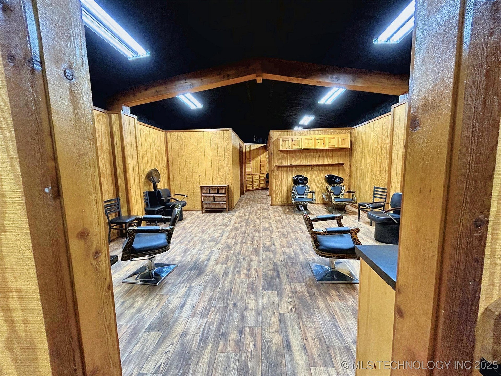 6753 E 620 Road Property Photo 8