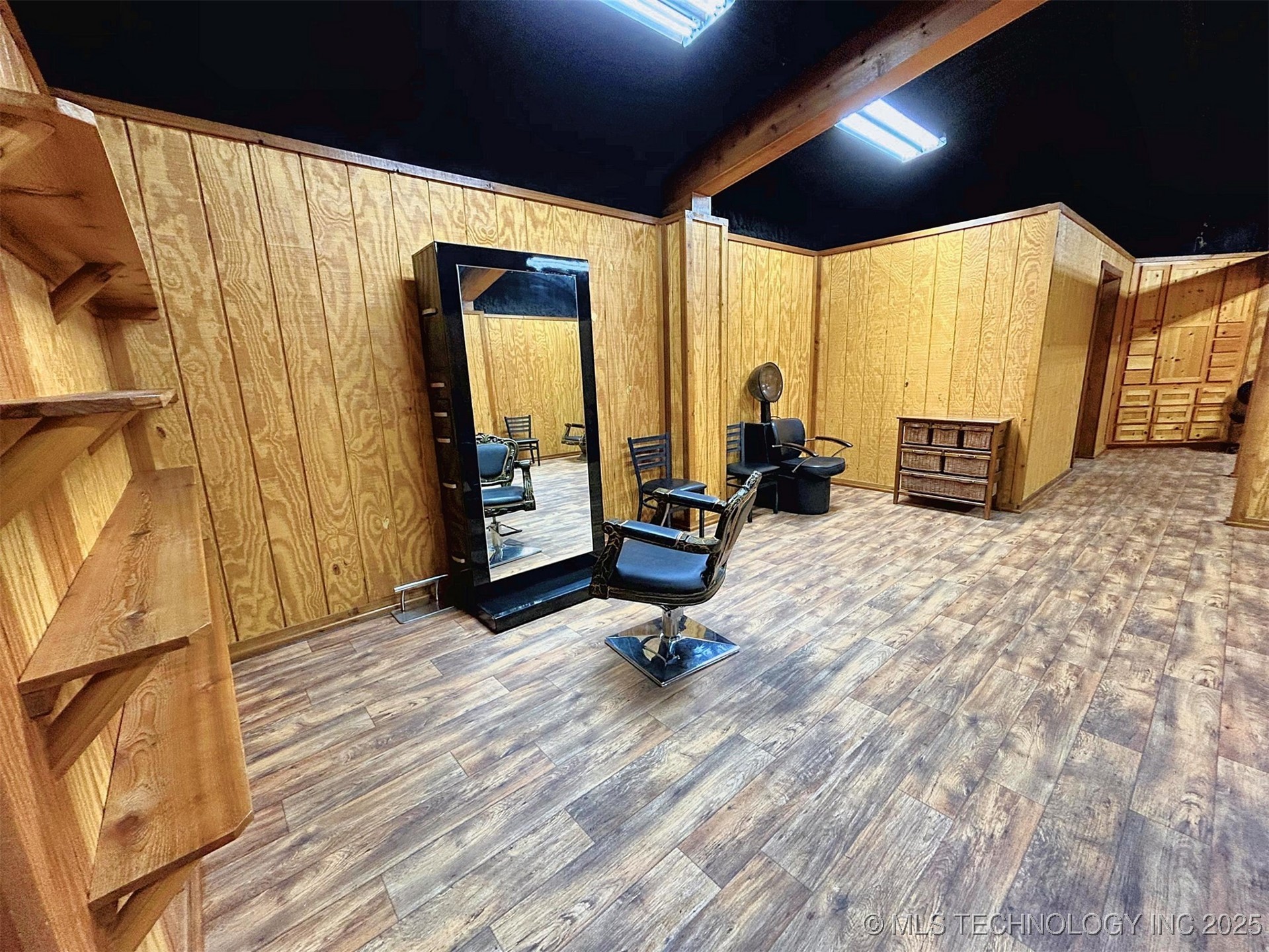 6753 E 620 Road Property Photo 9