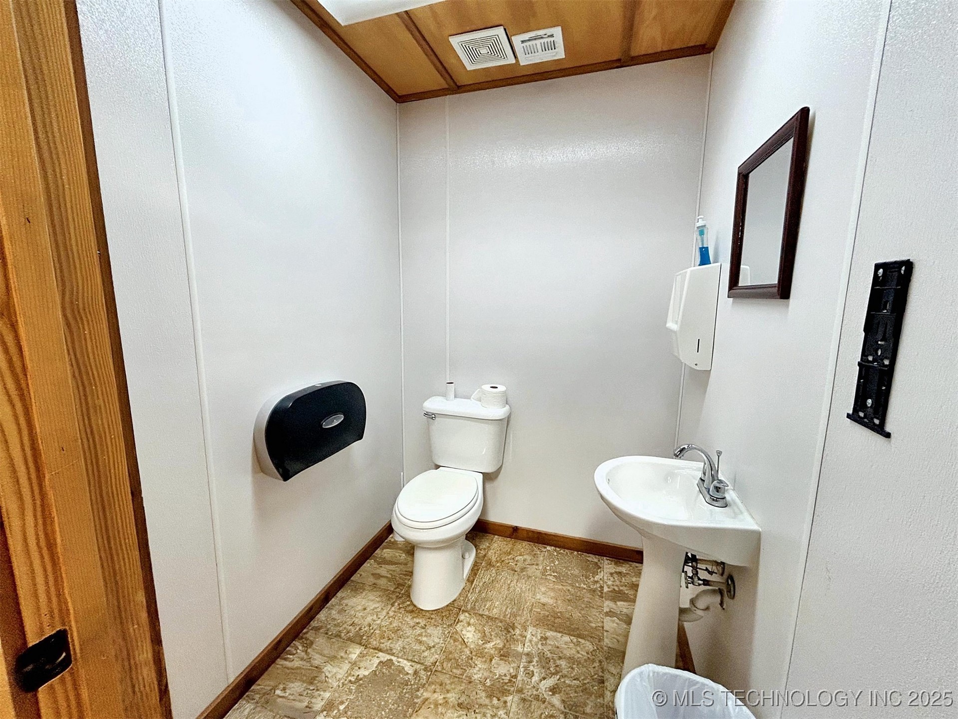 6753 E 620 Road Property Photo 65
