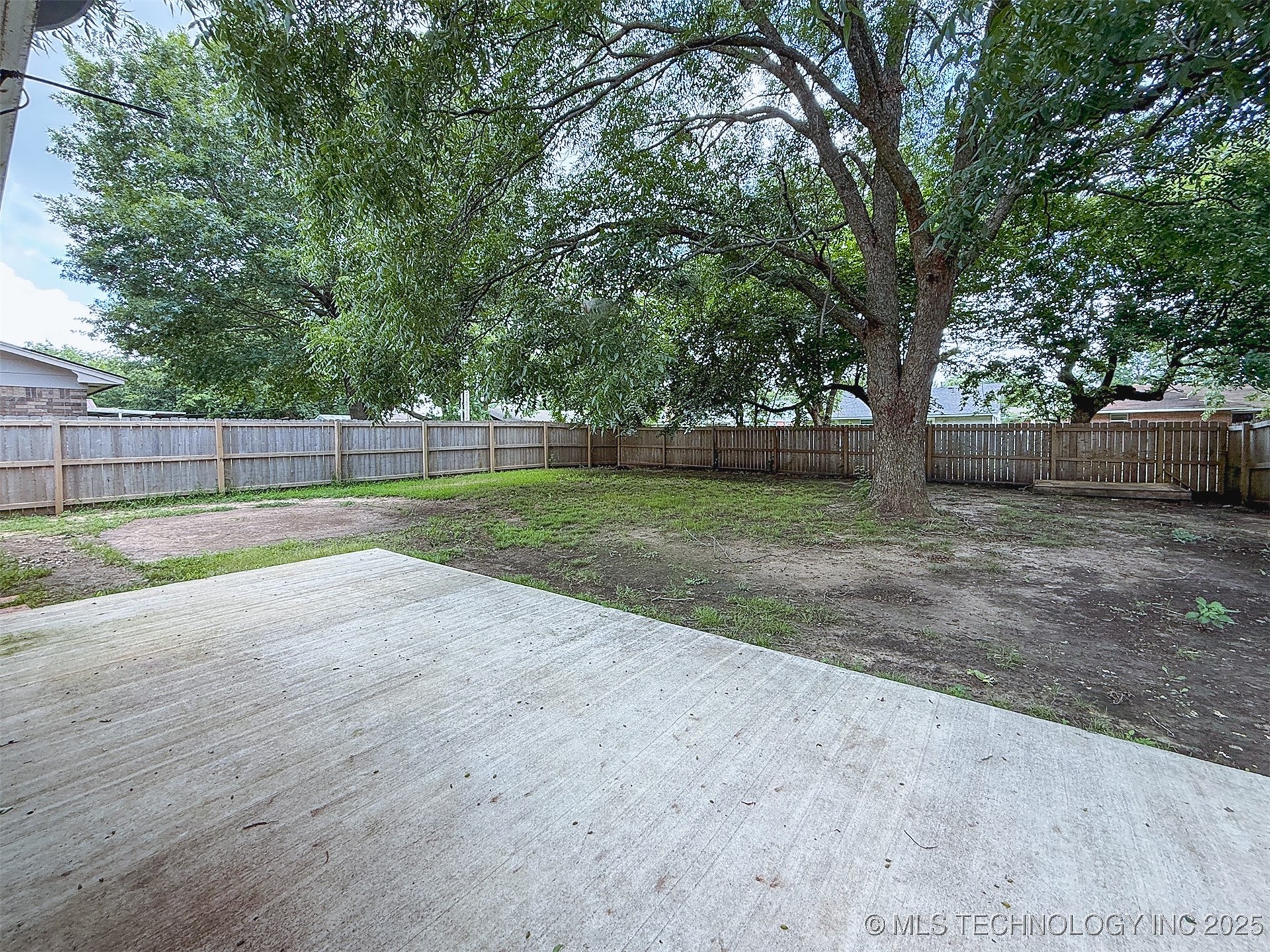 825 N Summer Tree Drive Property Photo 25
