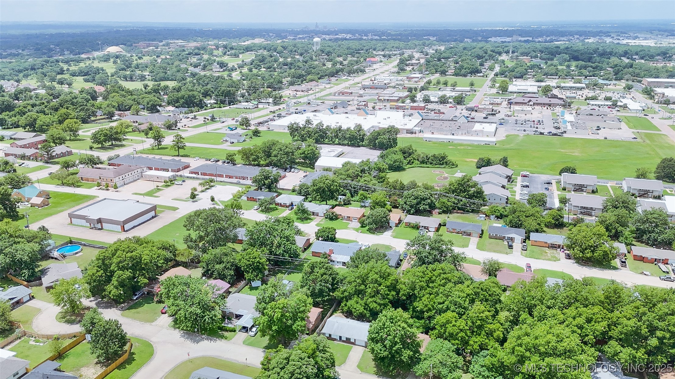 825 N Summer Tree Drive Property Photo 29