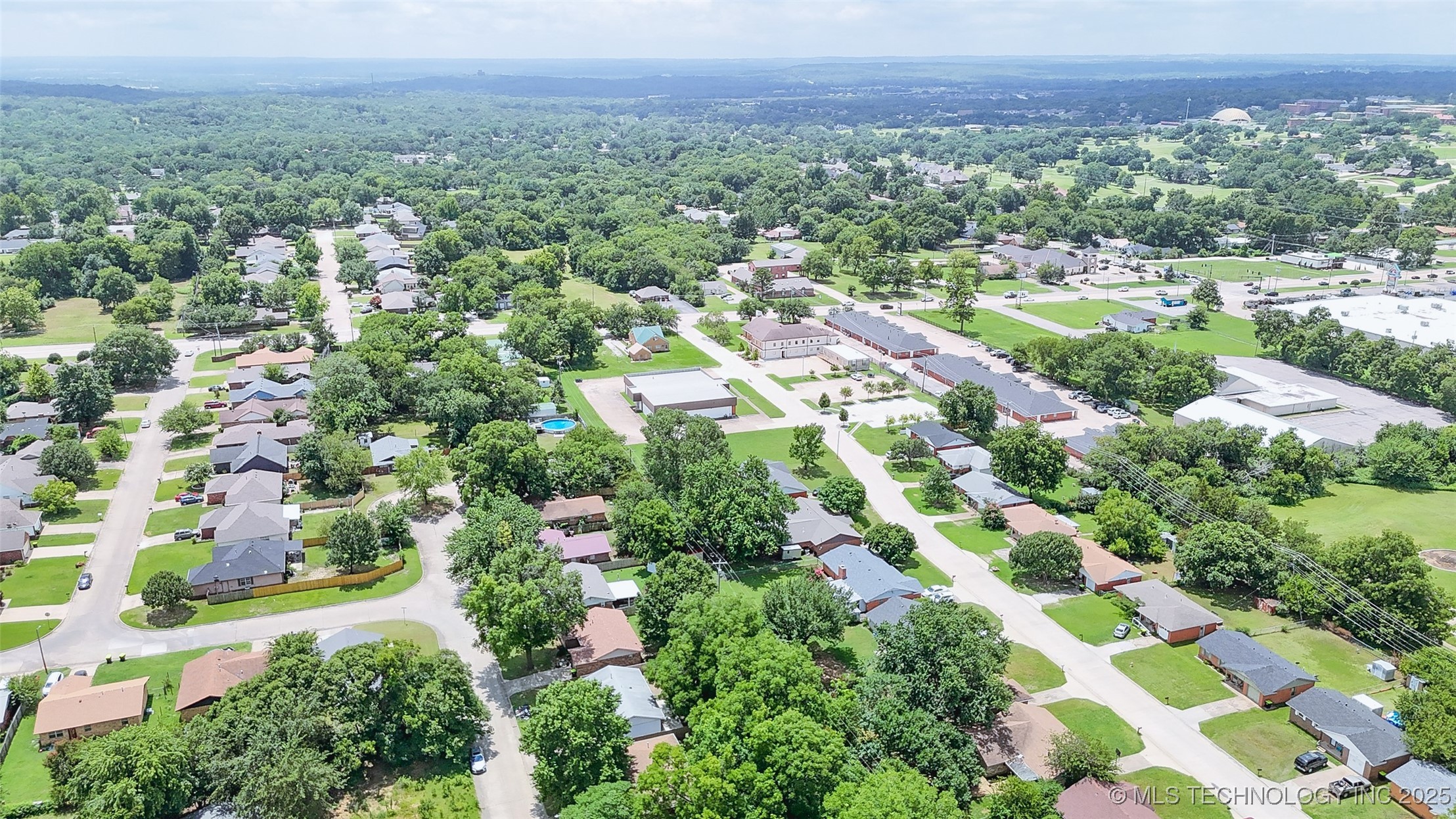 825 N Summer Tree Drive Property Photo 30
