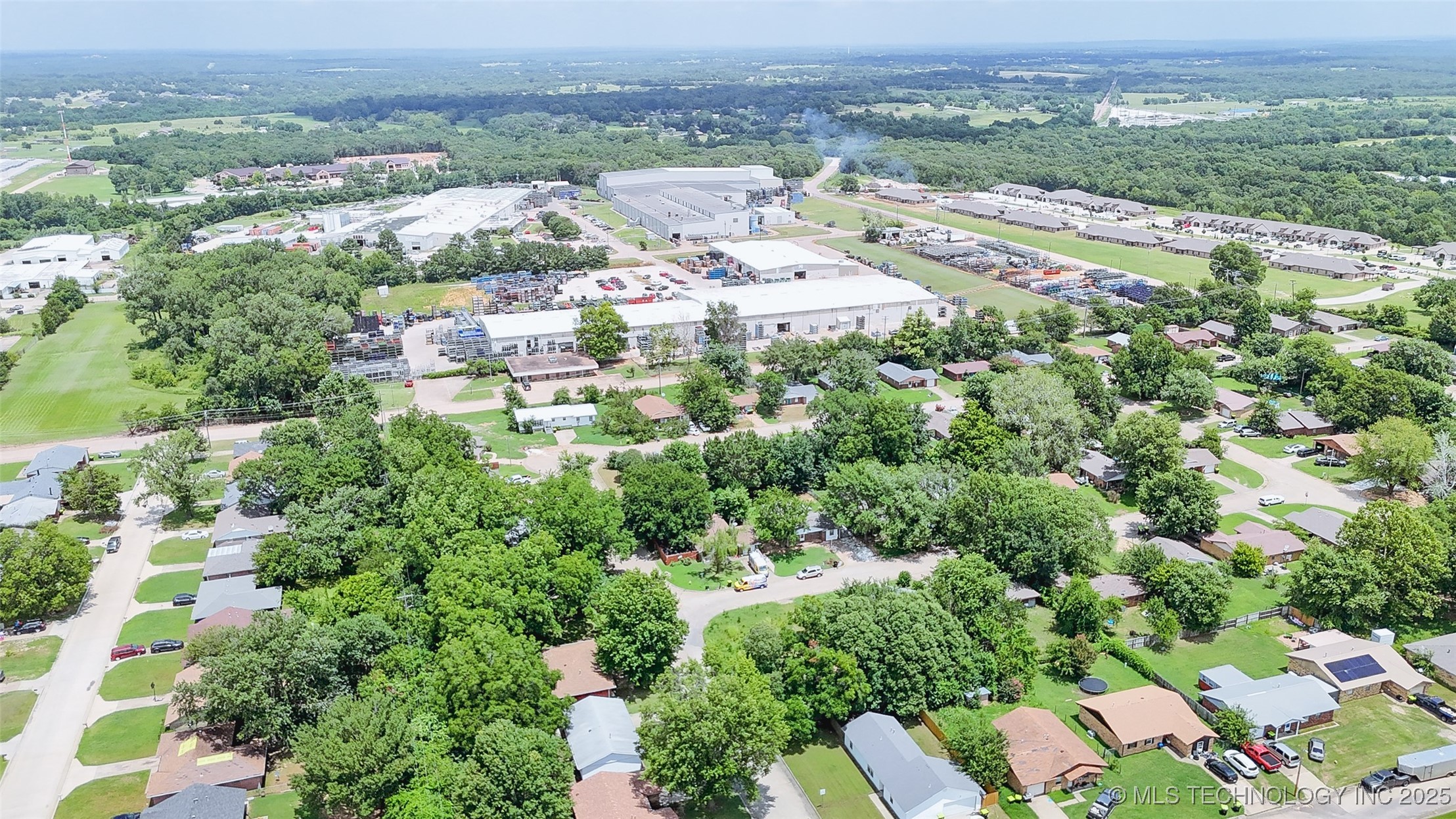 825 N Summer Tree Drive Property Photo 34