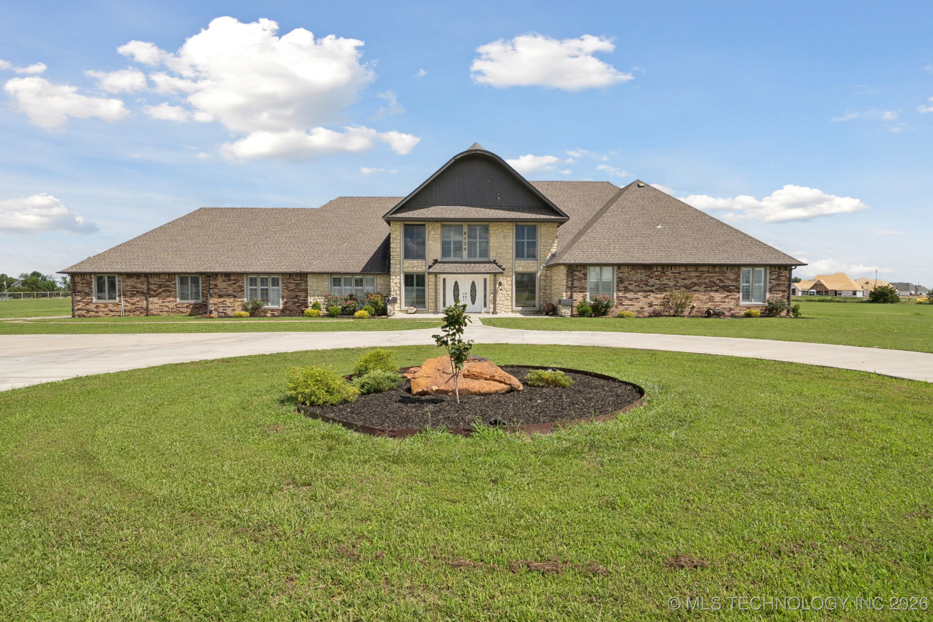 8120 E 112th Street North Property Photo 1