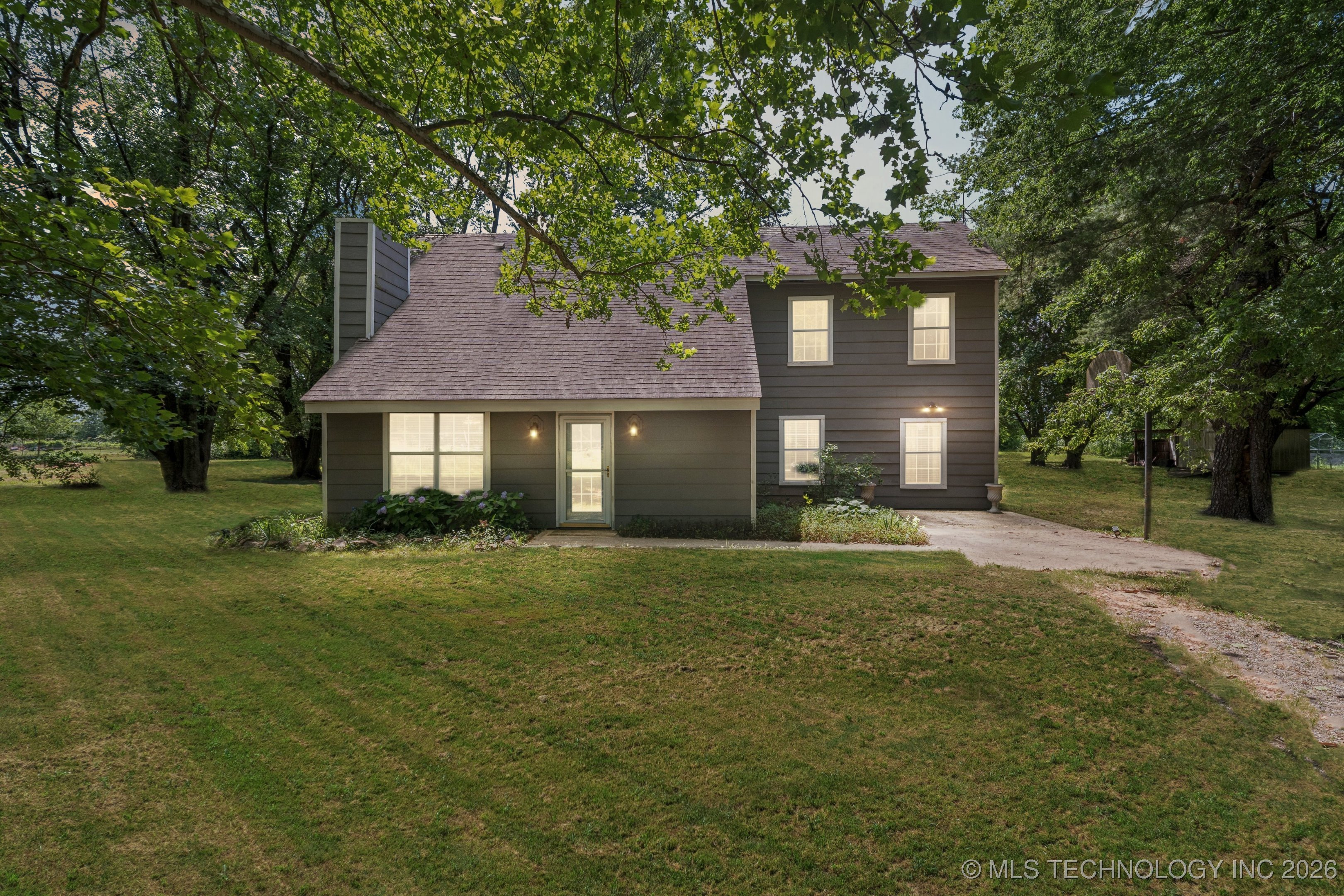 16602 S 203rd East Avenue Property Photo 1