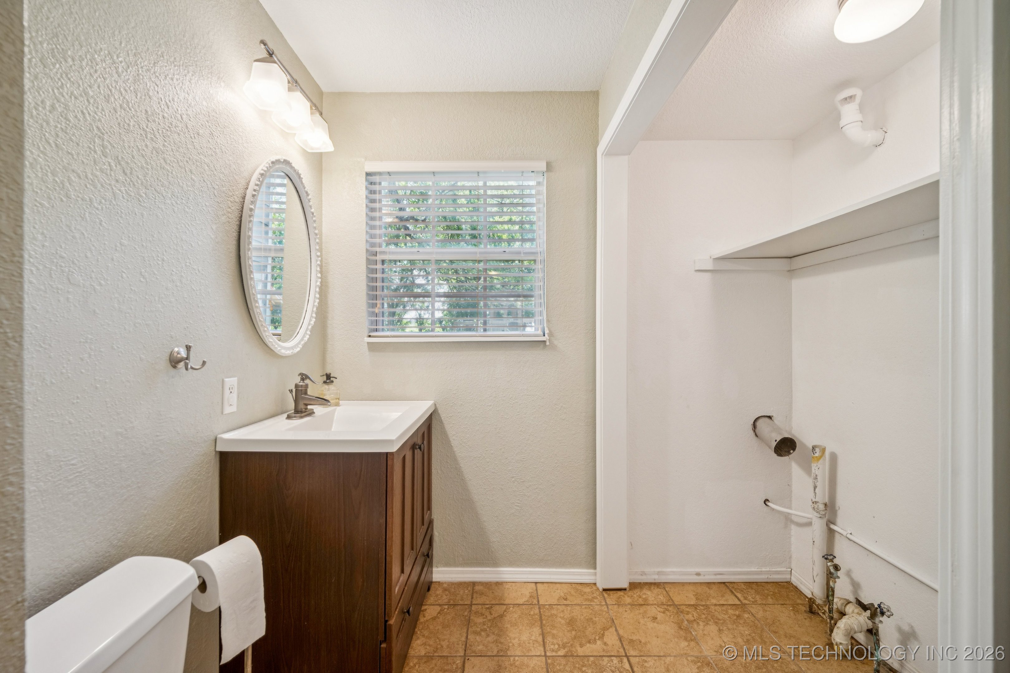 16602 S 203rd East Avenue Property Photo 17