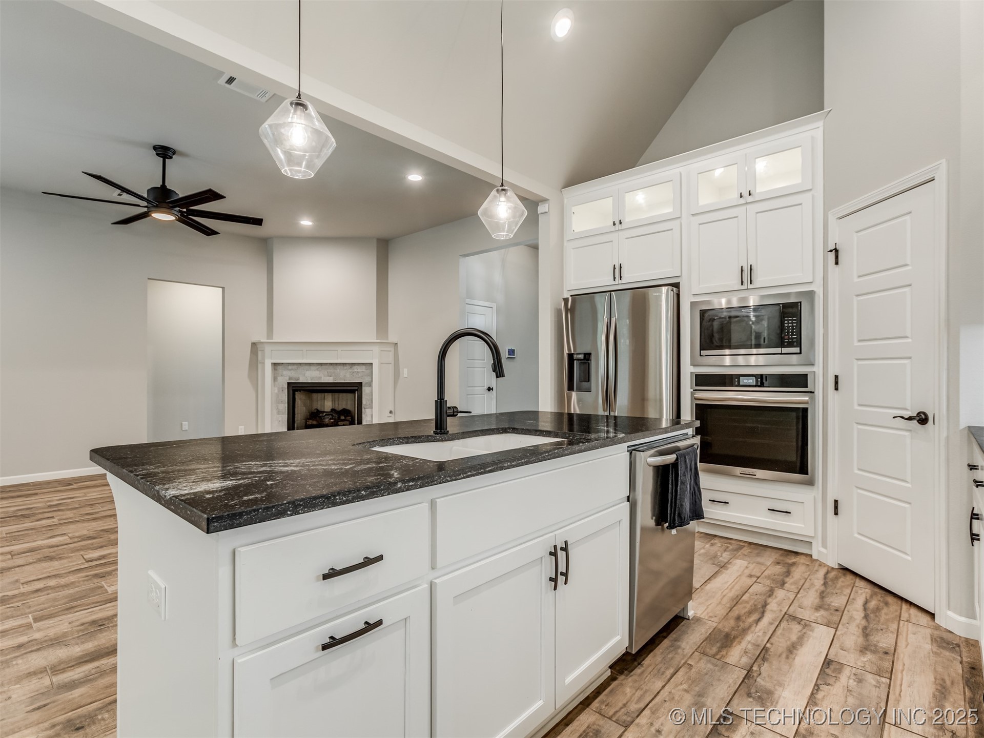 3610 S Fir Court Property Photo 17