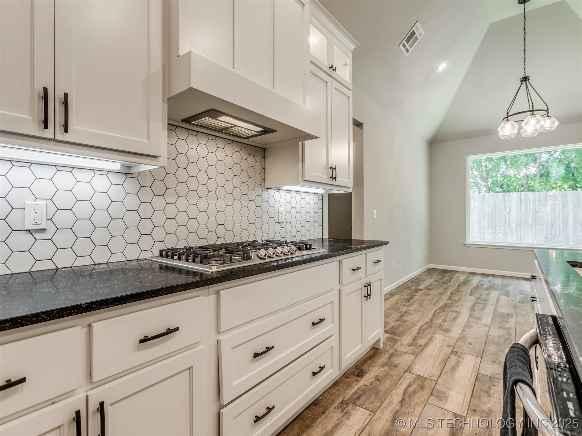 3610 S Fir Court Property Photo 19