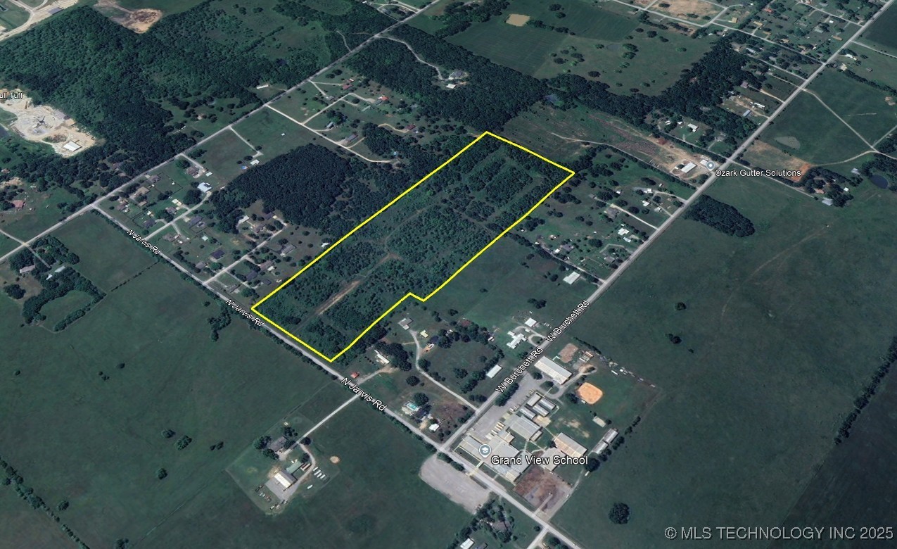 15300 N Jarvis Road Property Photo 3