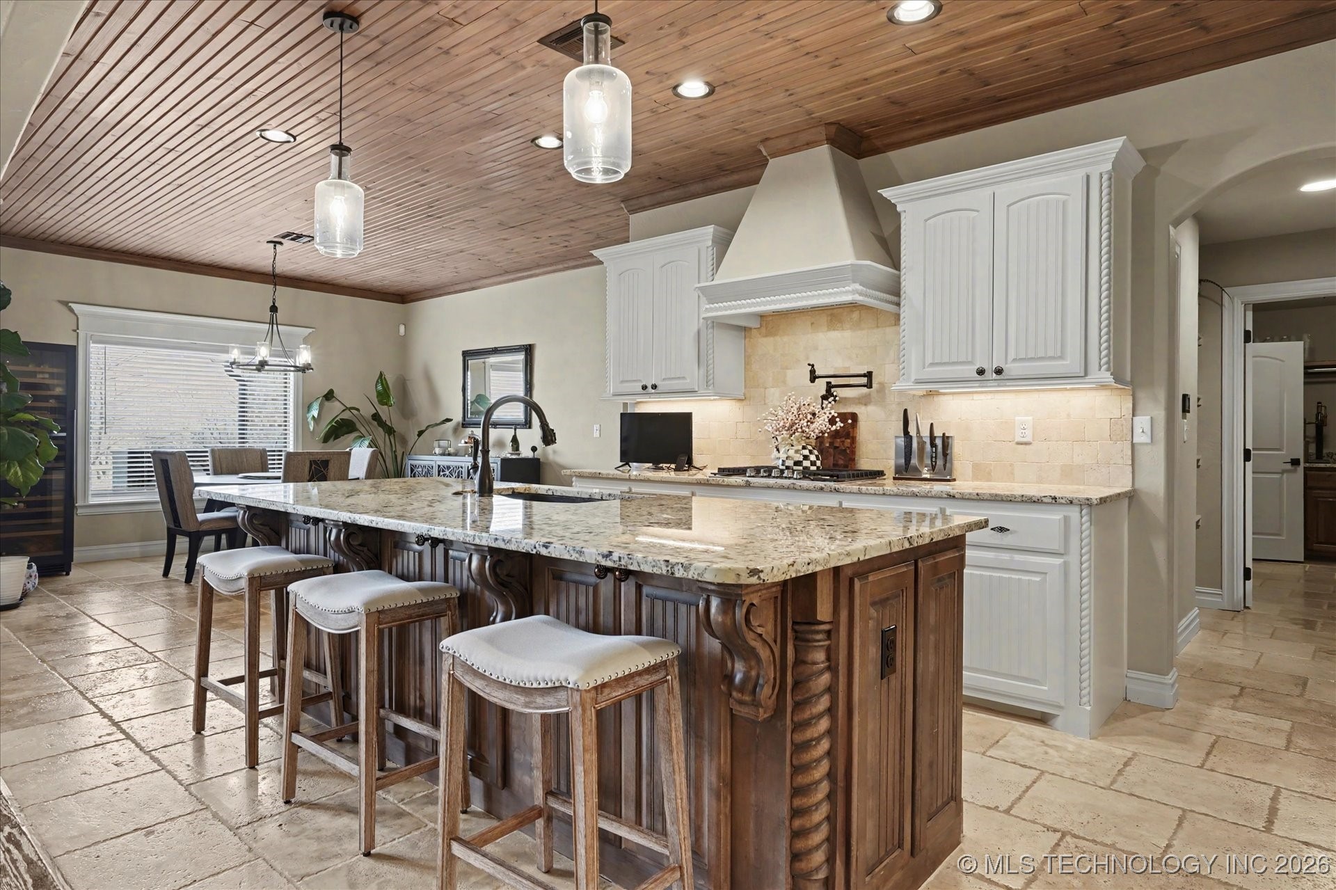 10611 N 159th East Avenue Property Photo 8