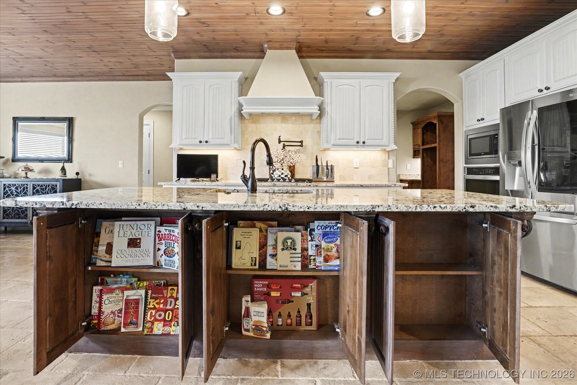 10611 N 159th East Avenue Property Photo 10