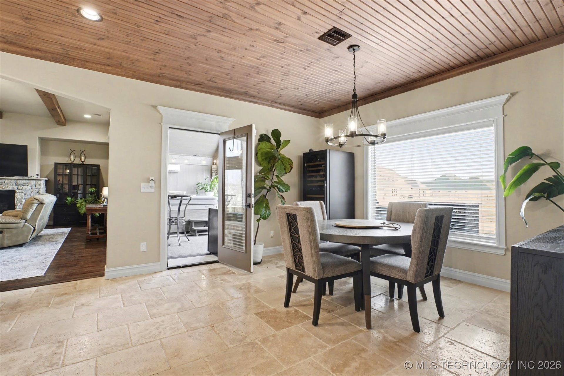 10611 N 159th East Avenue Property Photo 13