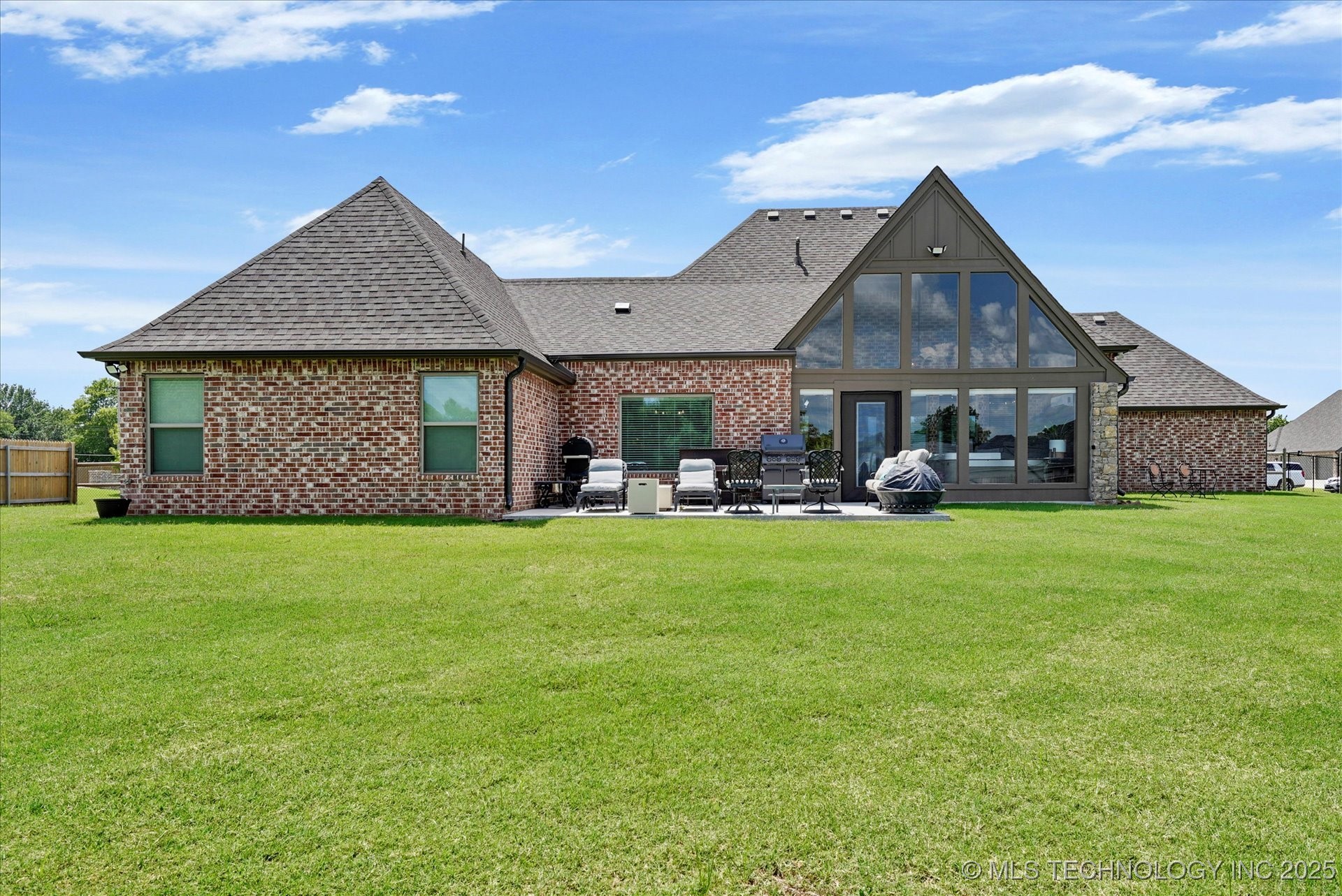 10611 N 159th East Avenue Property Photo 32