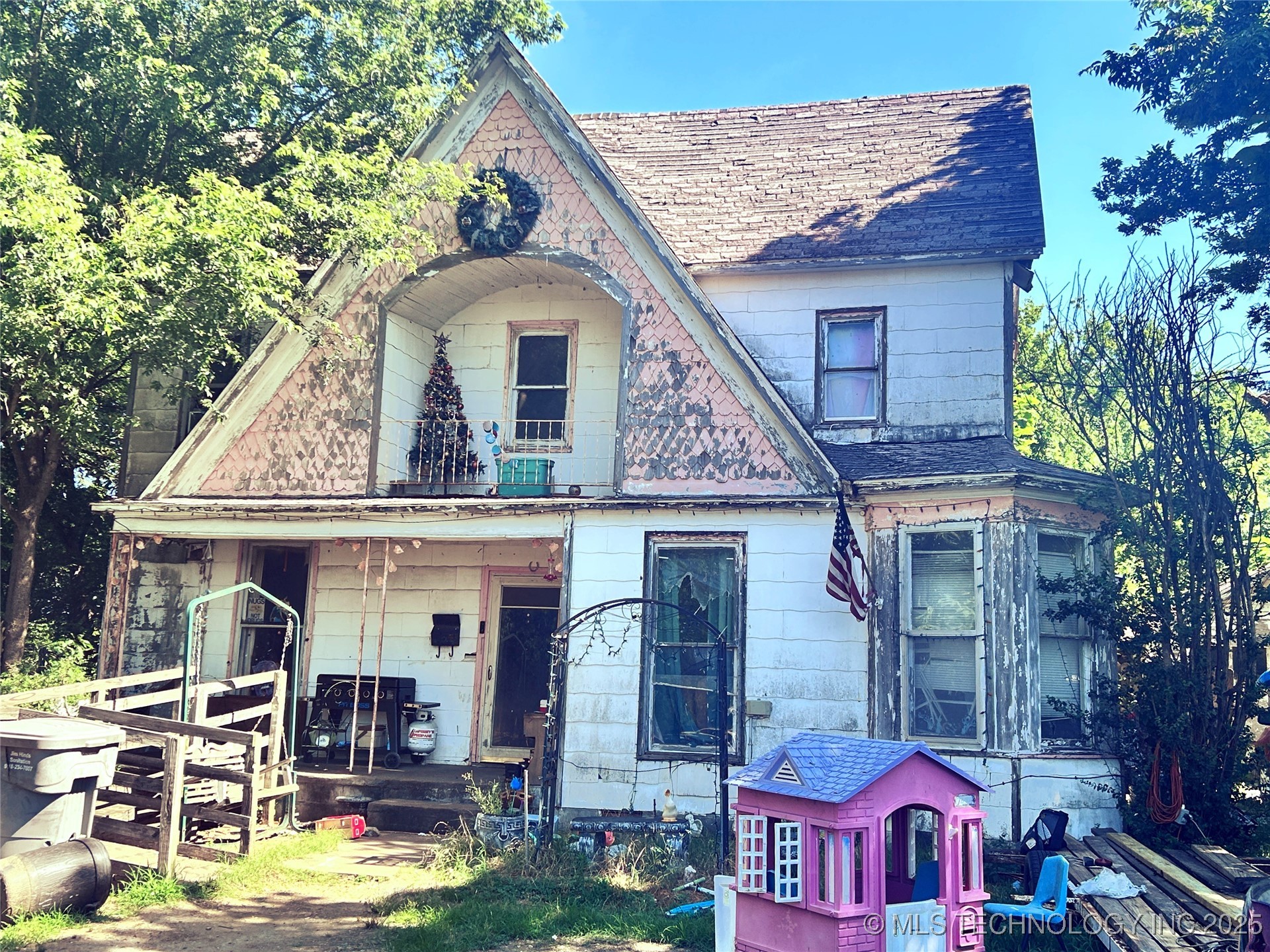 101 NE 2nd Street Property Photo 1