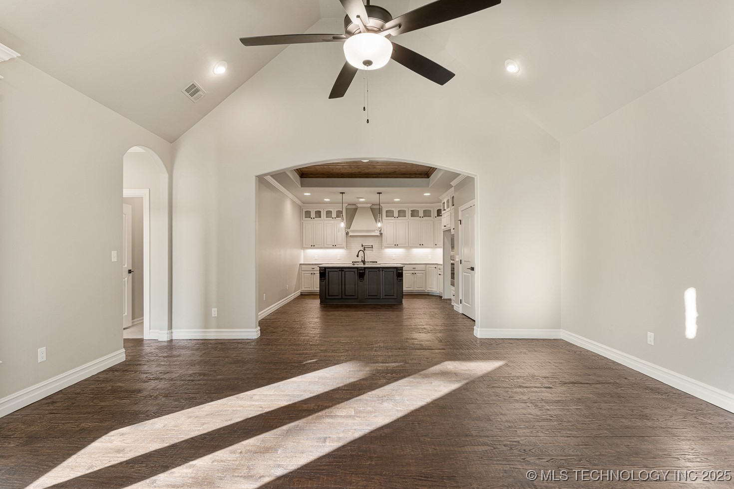 9214 E 62nd Court S Property Photo 4