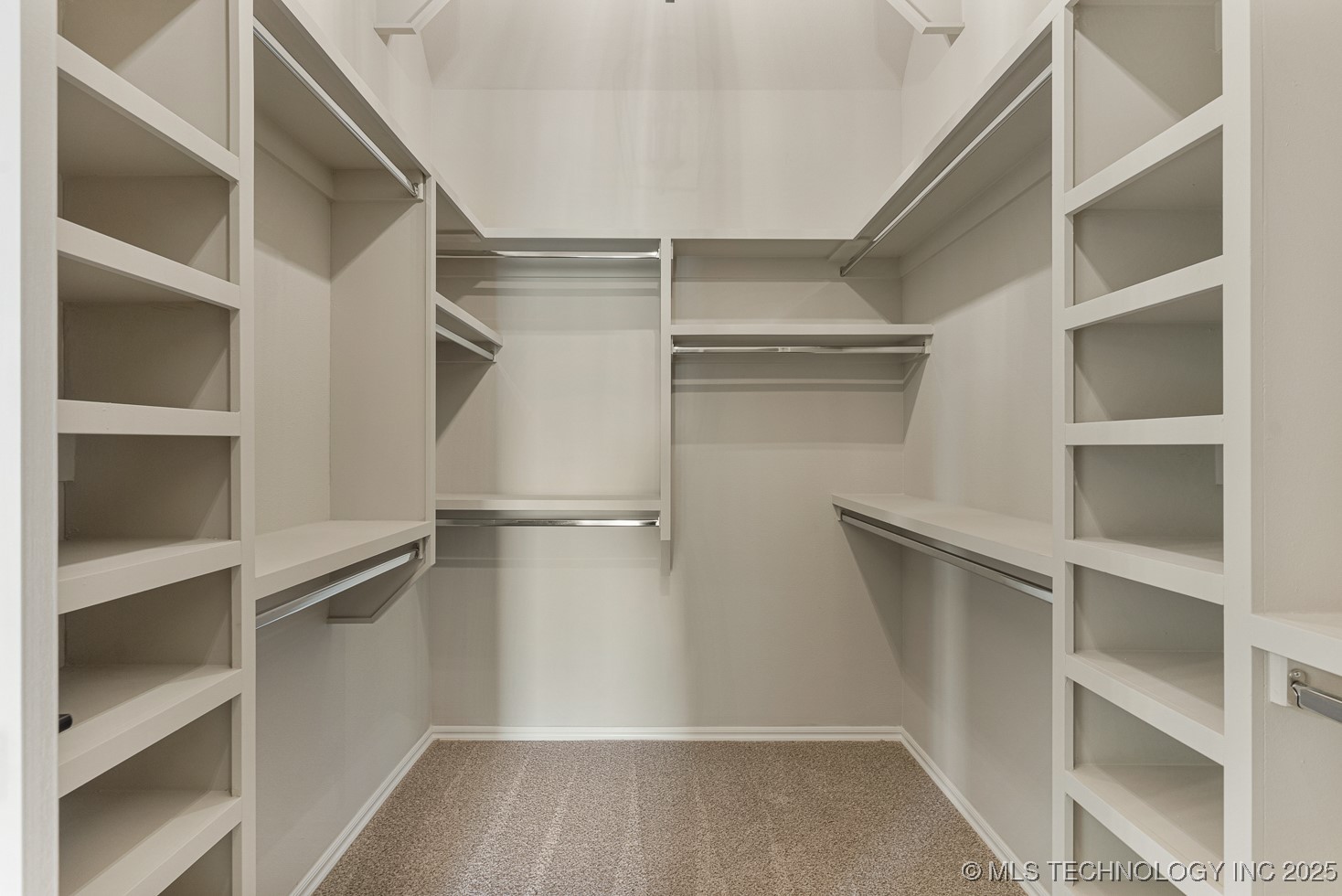 9214 E 62nd Court S Property Photo 22