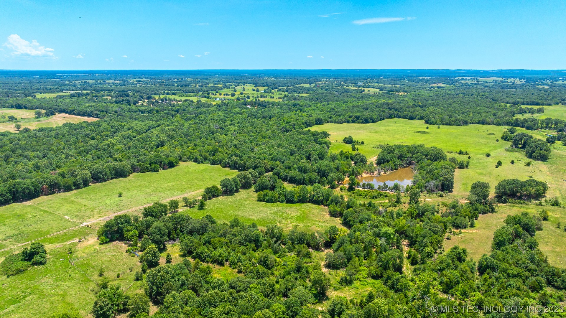 10849 S Sawmill Property Photo 7