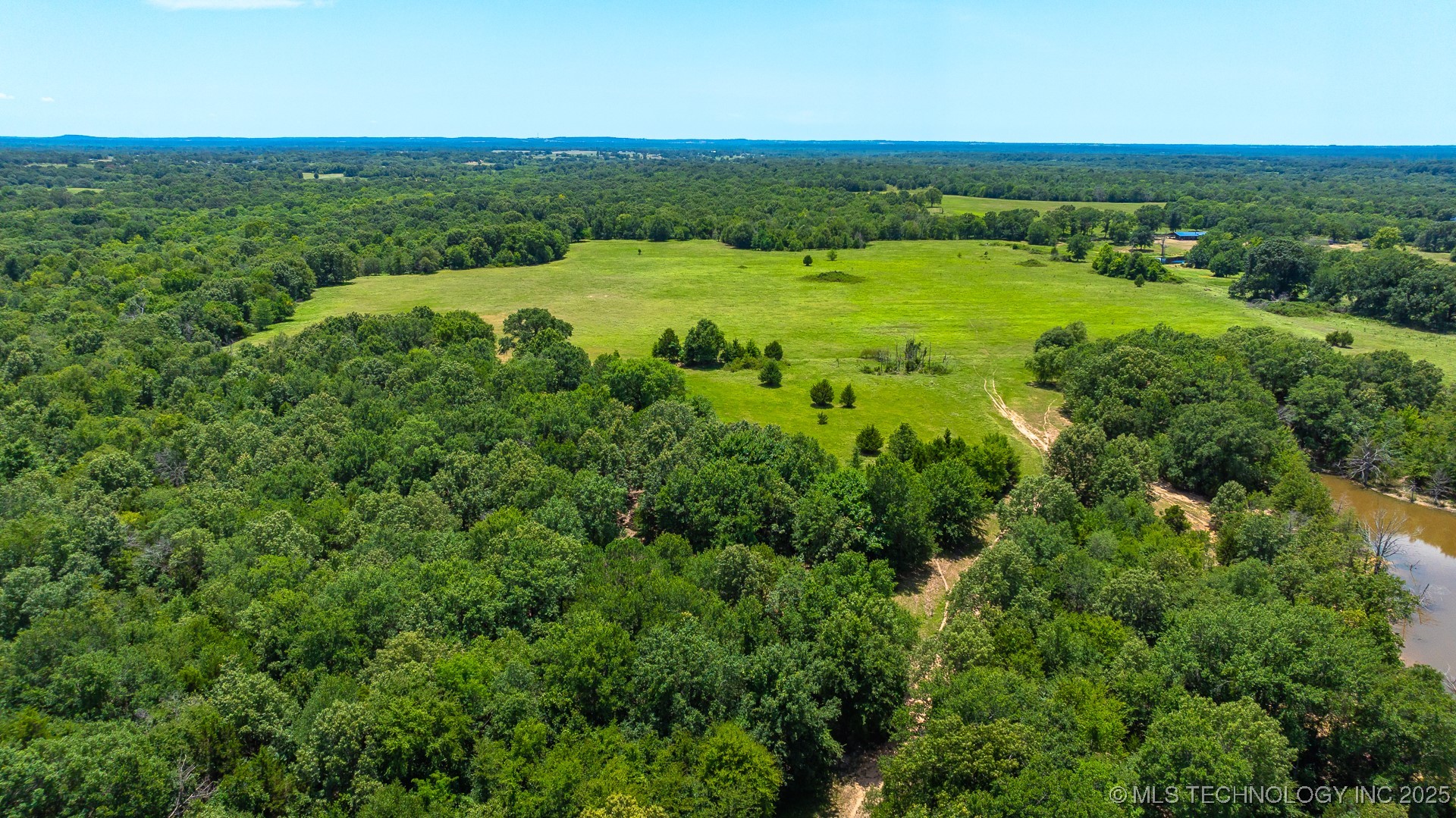 10849 S Sawmill Property Photo 8