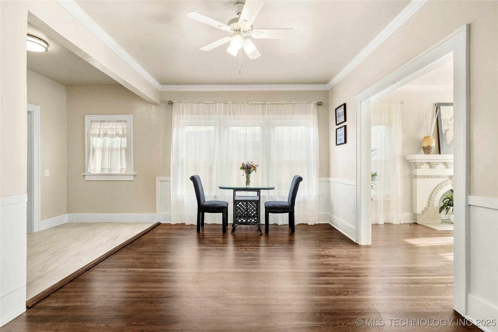 212 S Phoenix Avenue Property Photo 14