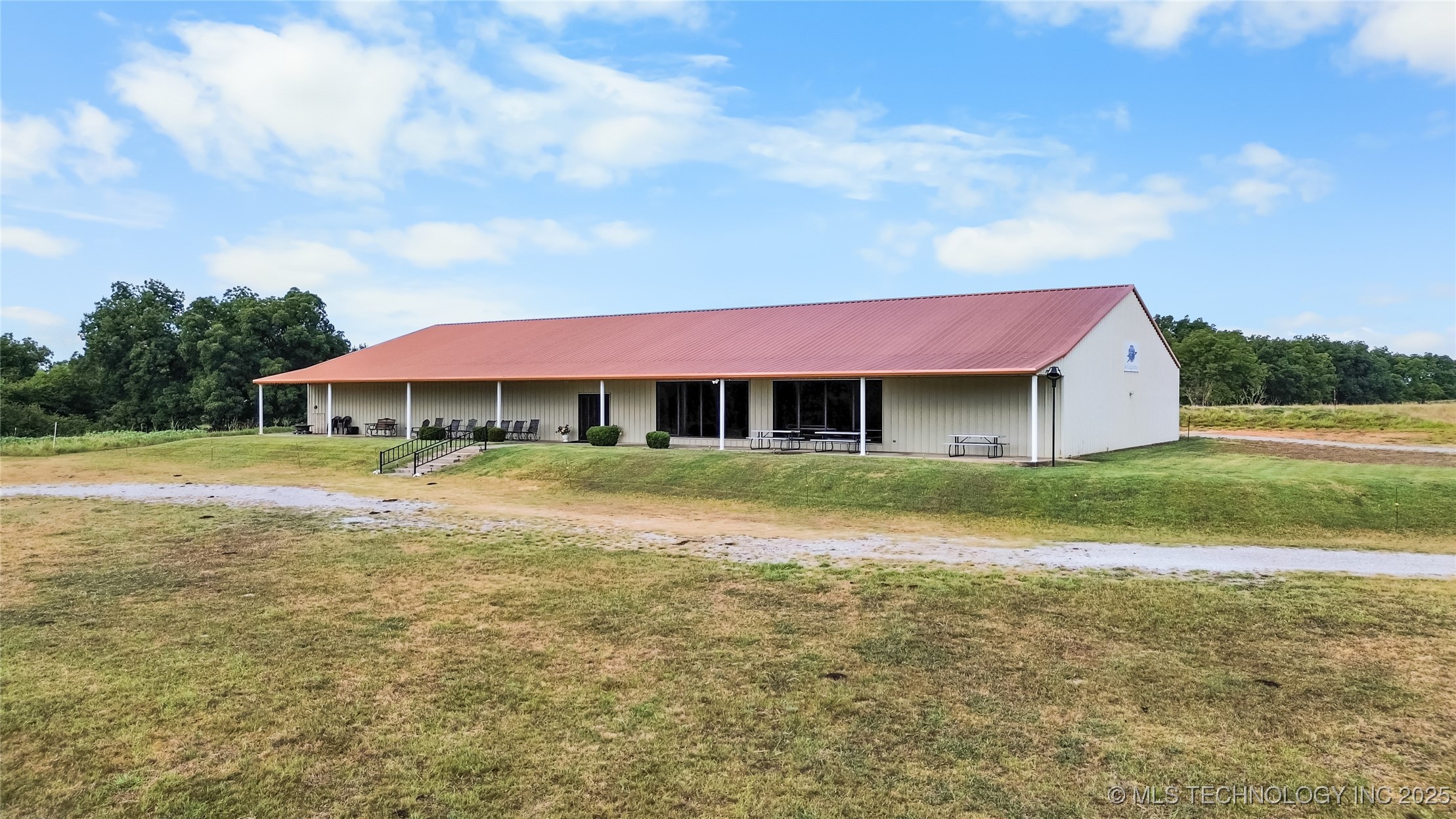 29250 E 1930 Road Property Photo 4