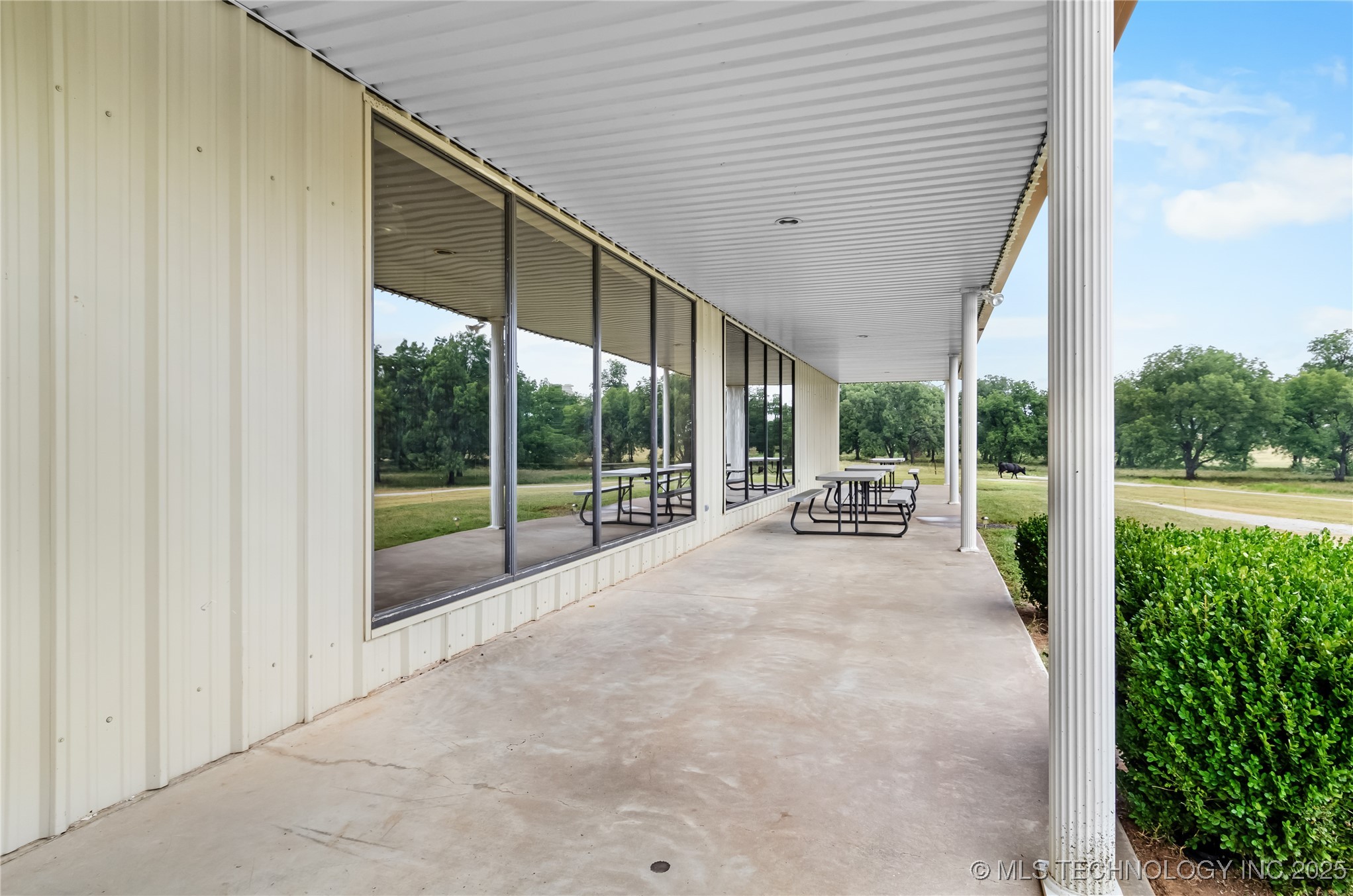 29250 E 1930 Road Property Photo 9