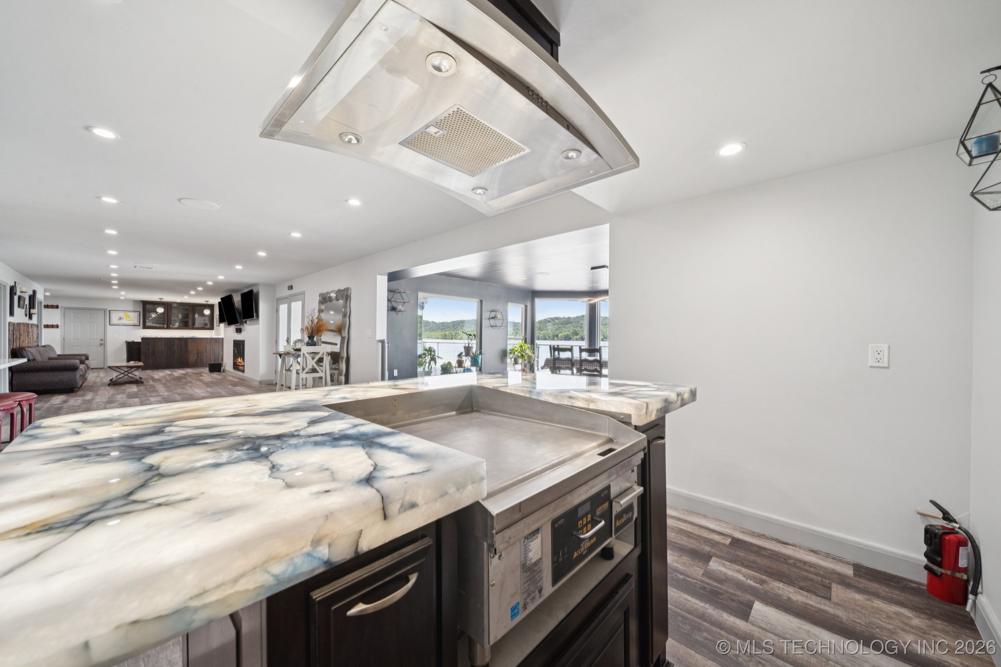 662 Se 4439 Loop Property Photo 15