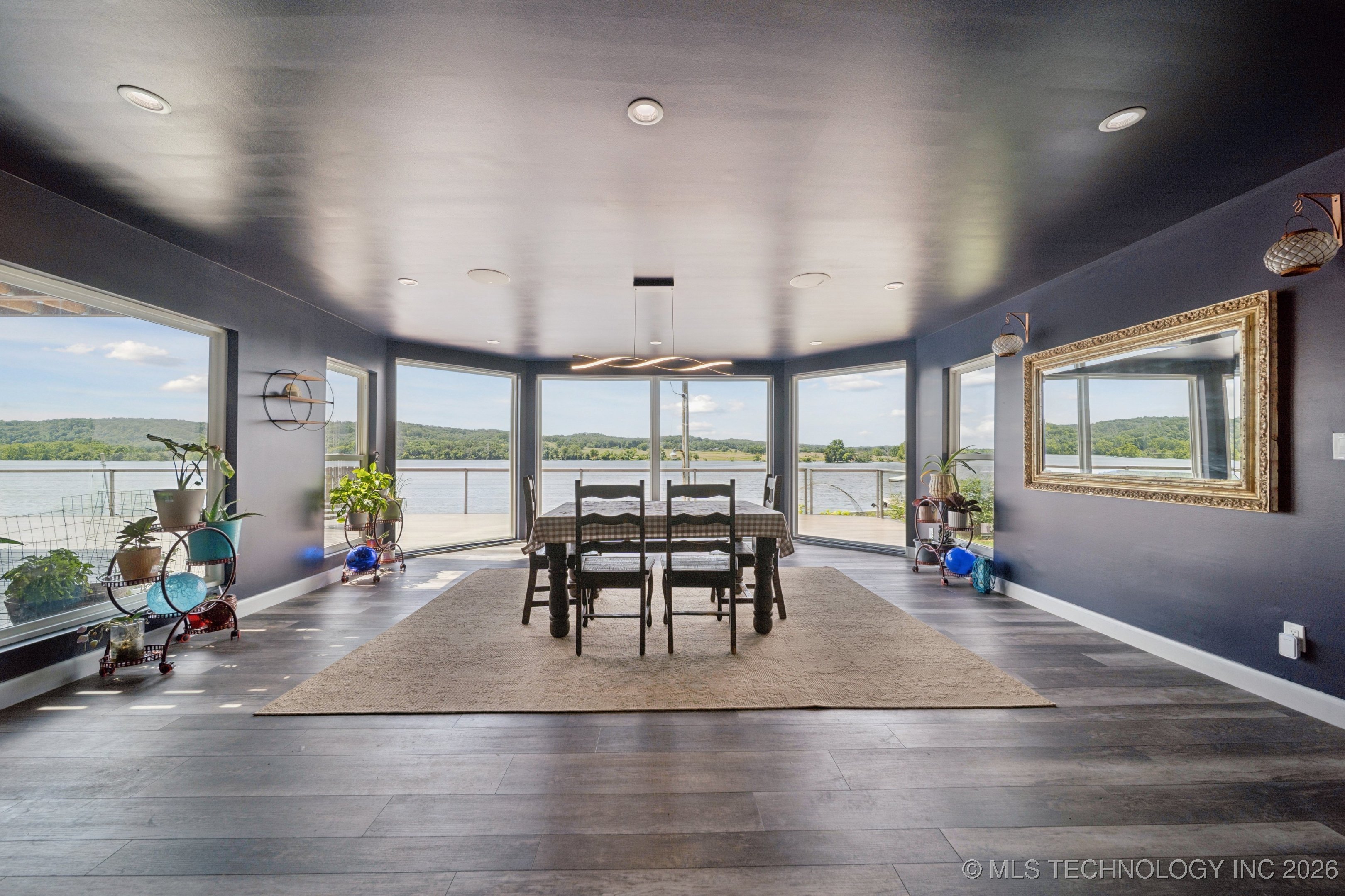 662 Se 4439 Loop Property Photo 16