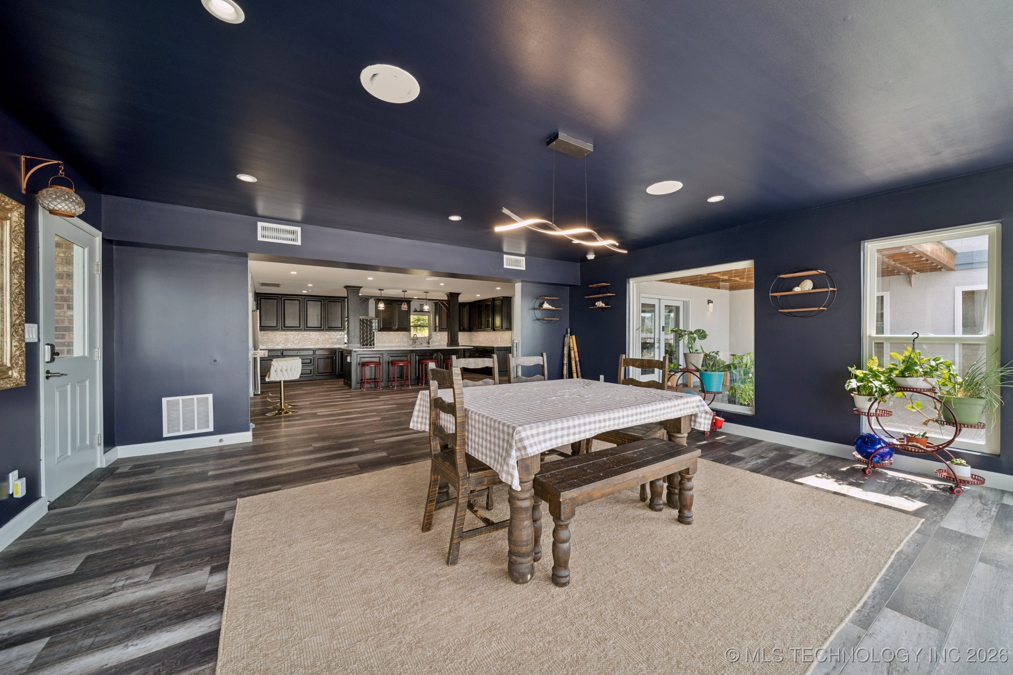 662 Se 4439 Loop Property Photo 17