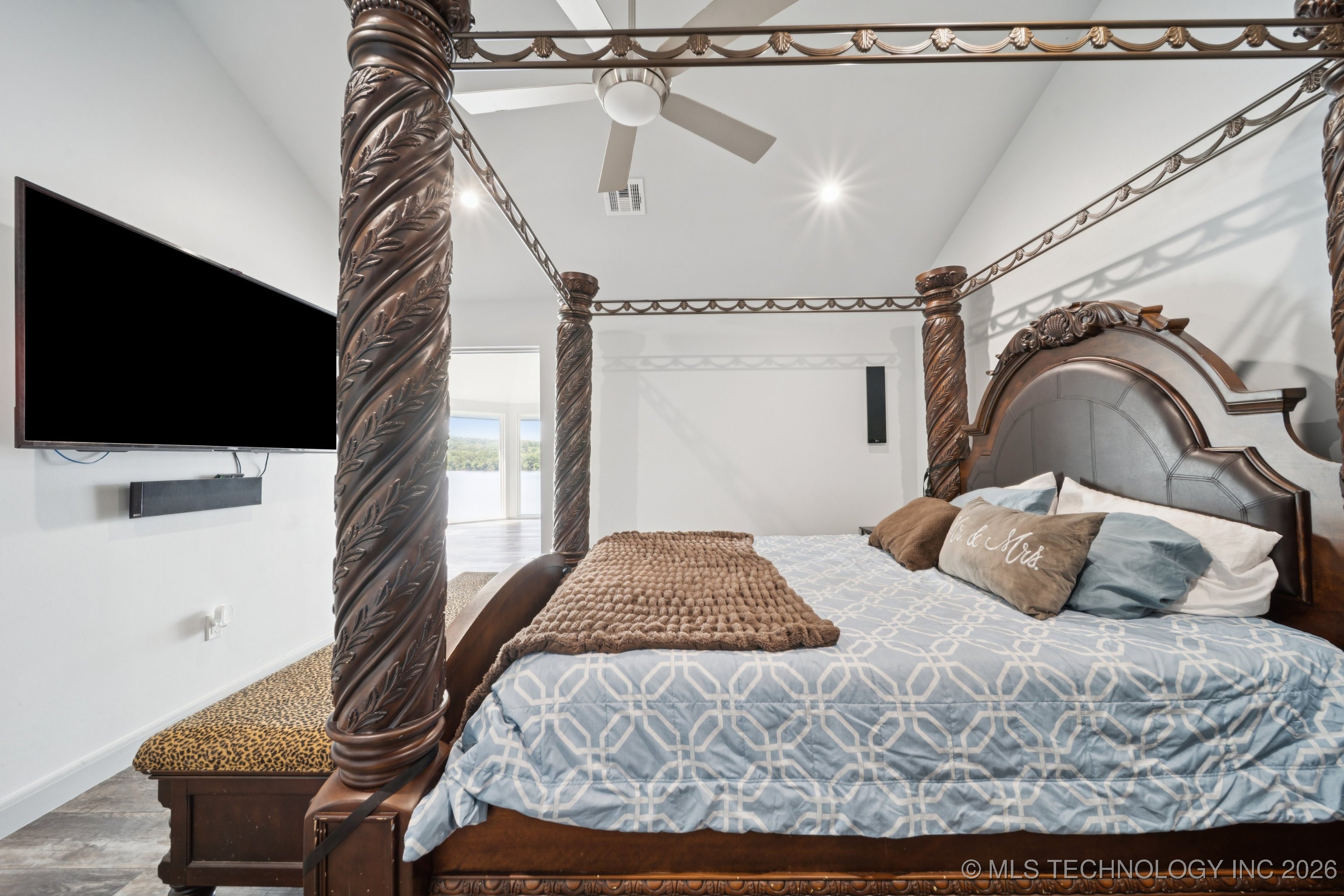 662 Se 4439 Loop Property Photo 35