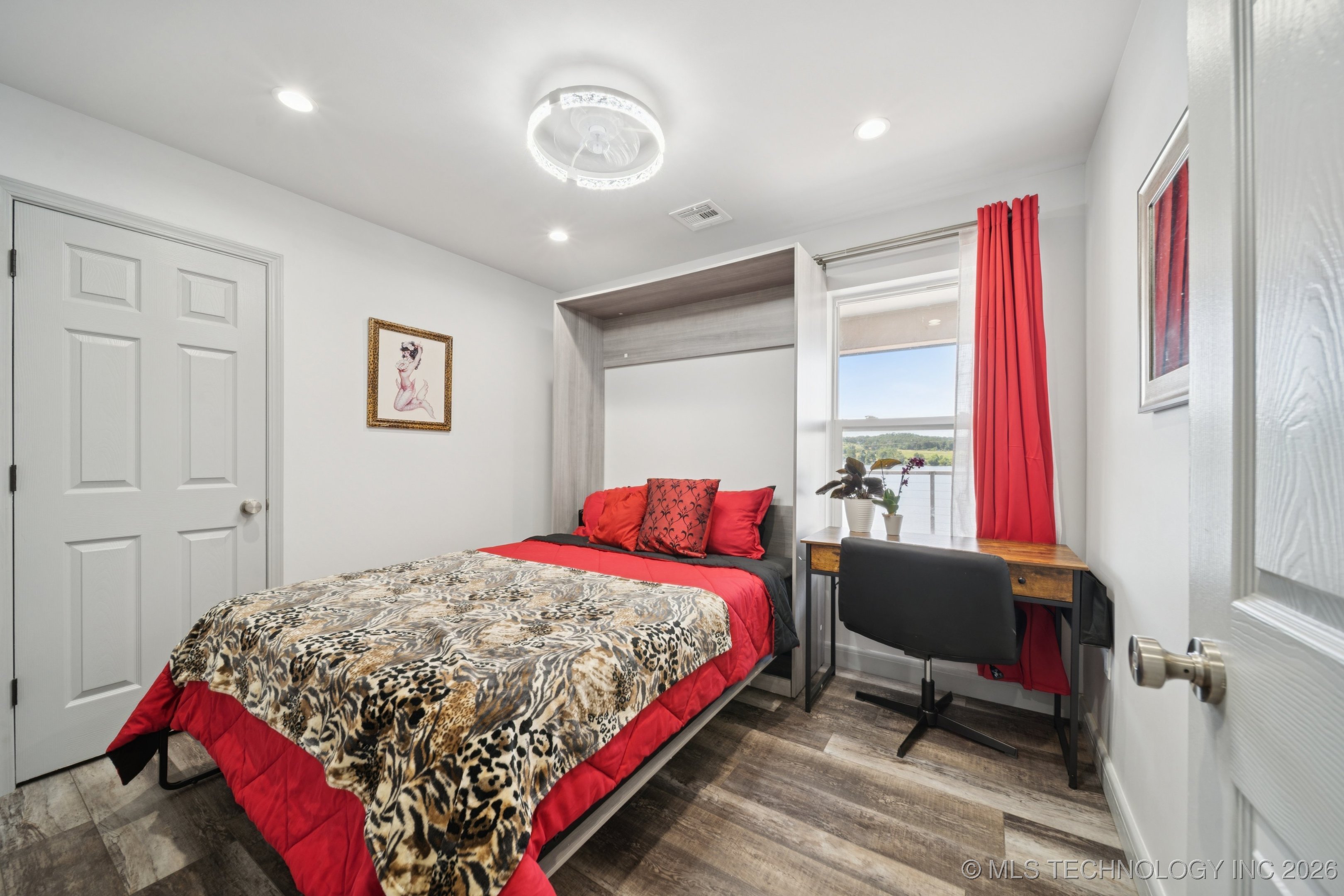 662 Se 4439 Loop Property Photo 43