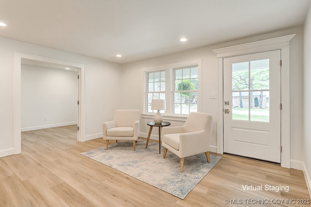 11702 S 75th East Avenue Property Photo 8