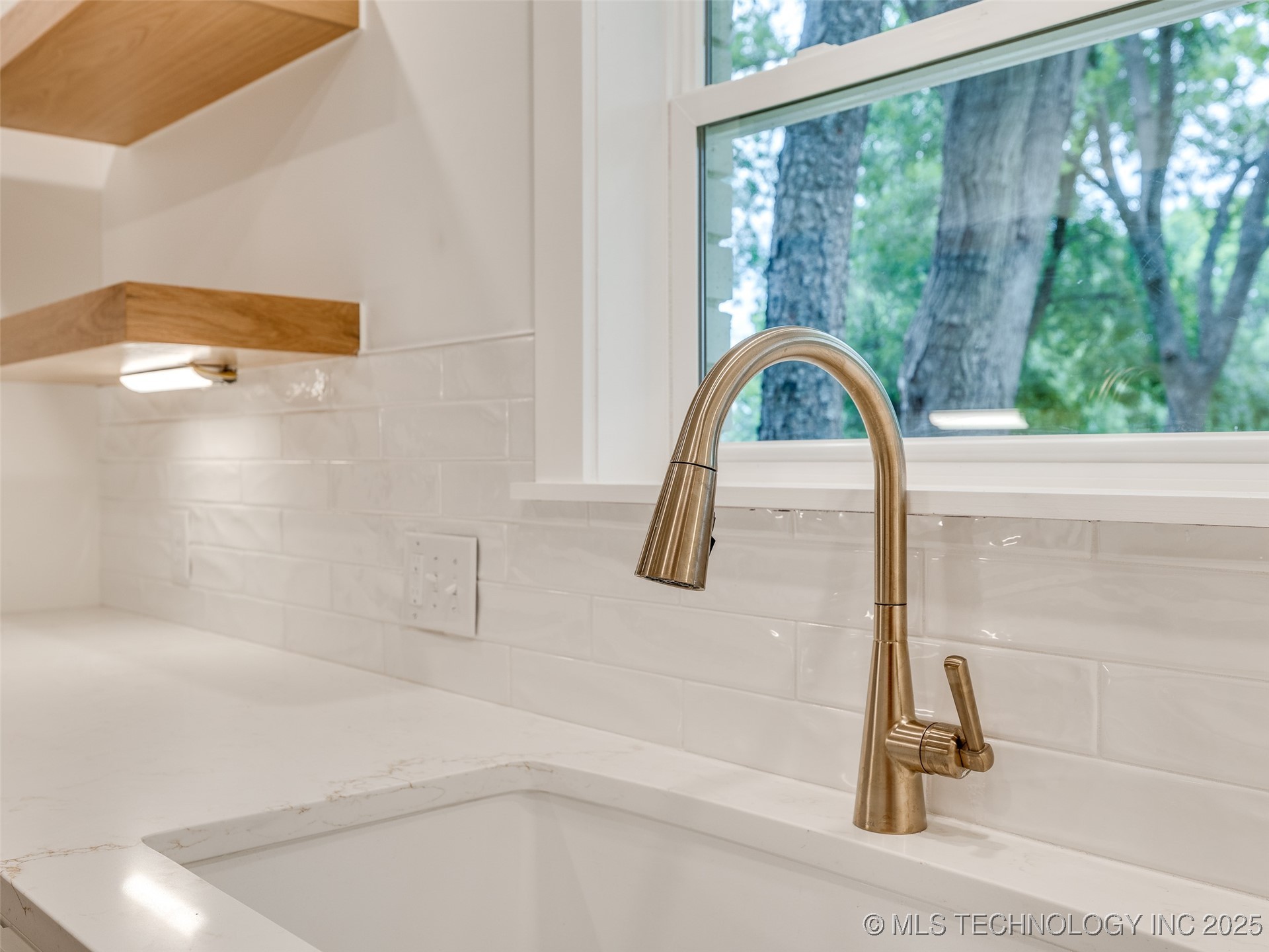 11702 S 75th East Avenue Property Photo 21