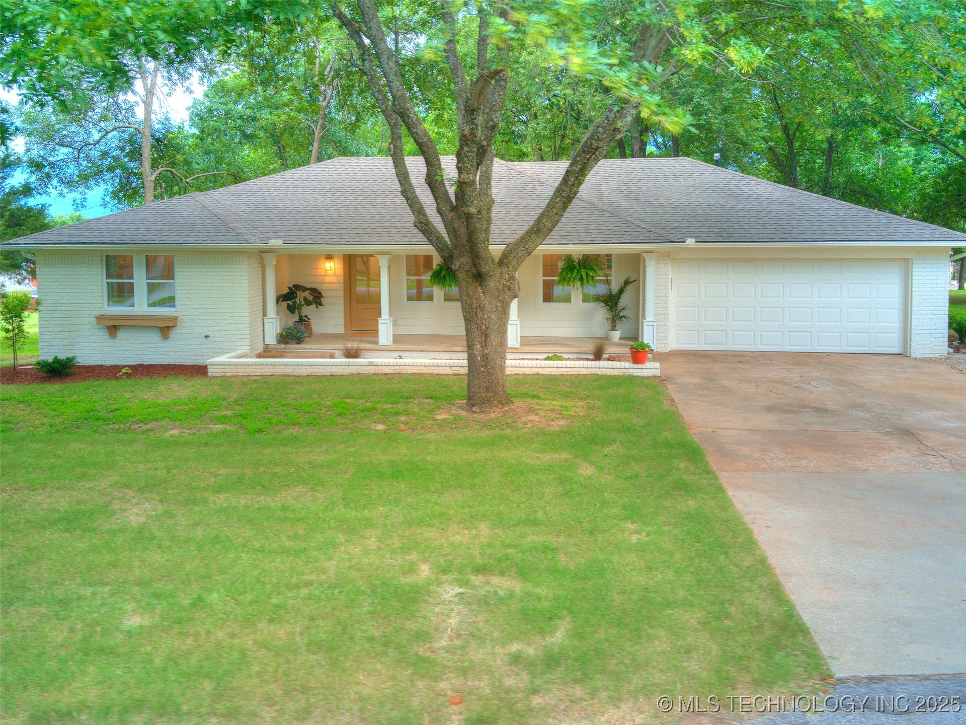 11702 S 75th East Avenue Property Photo 46