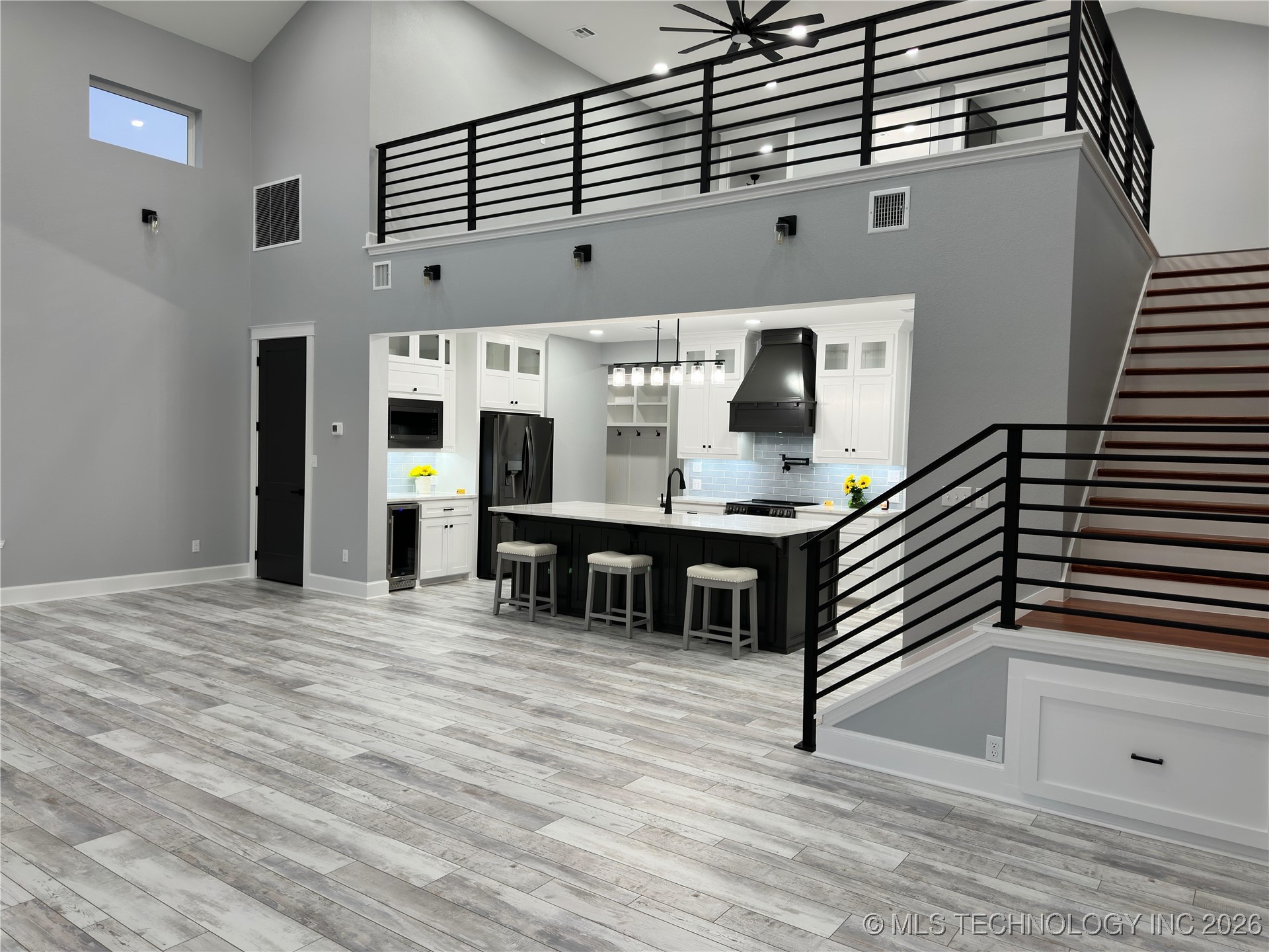 2920 Lago Vista Lane Property Photo 13