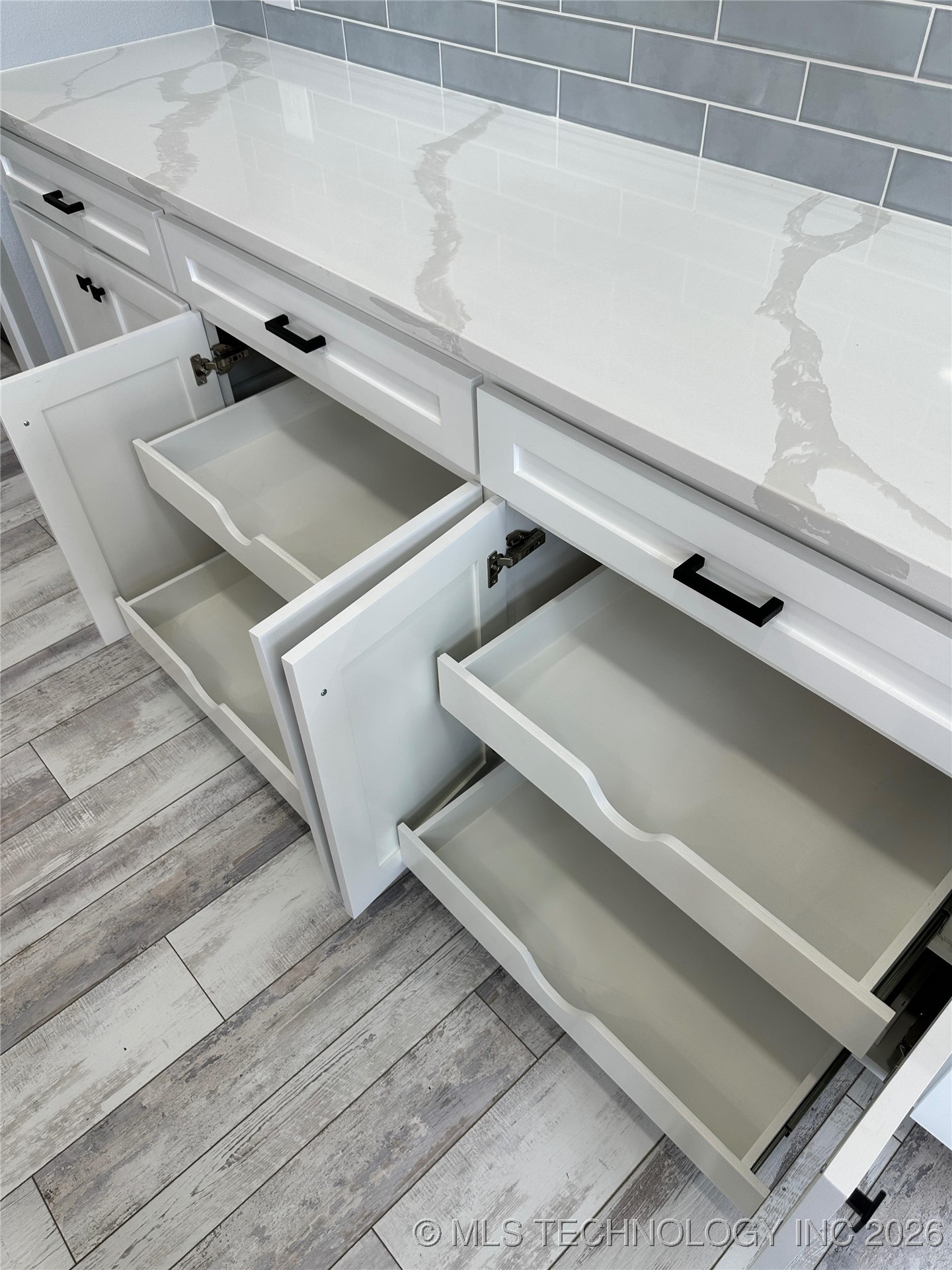 2920 Lago Vista Lane Property Photo 17