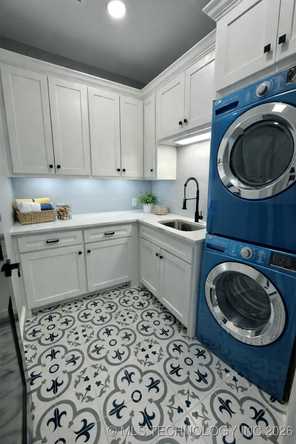 2920 Lago Vista Lane Property Photo 23