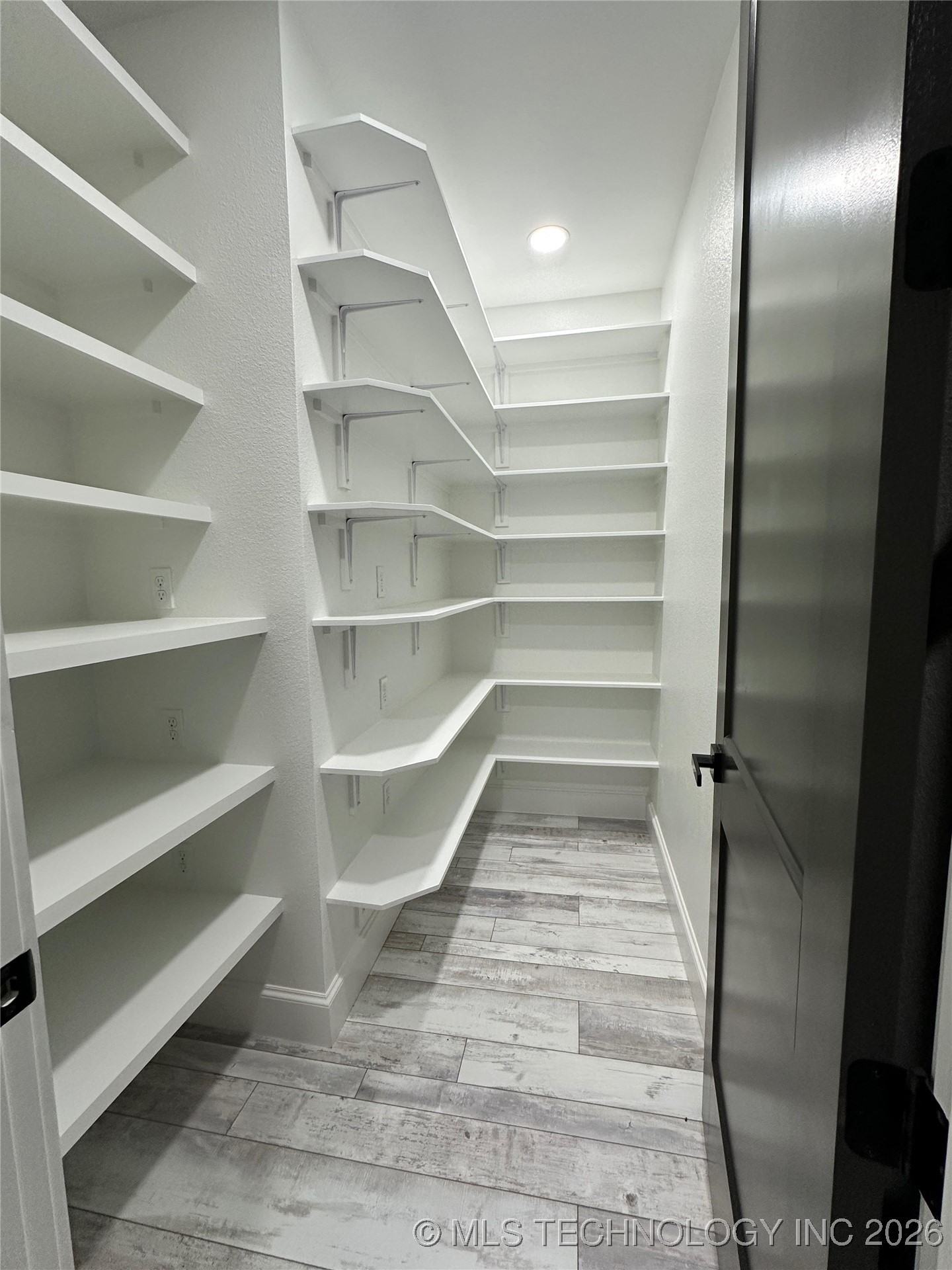 2920 Lago Vista Lane Property Photo 27