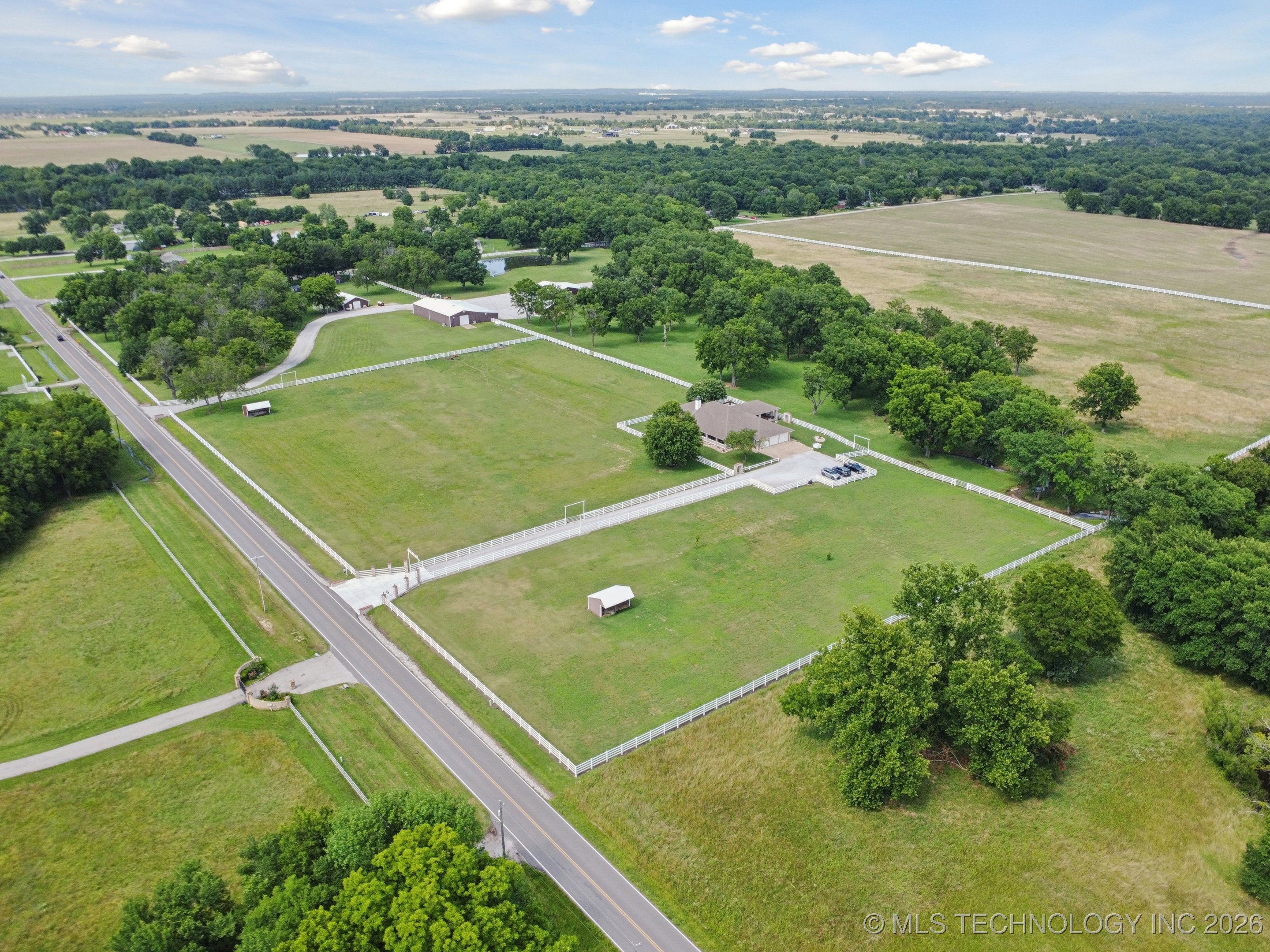 9149 S 305th East Avenue Property Photo 4
