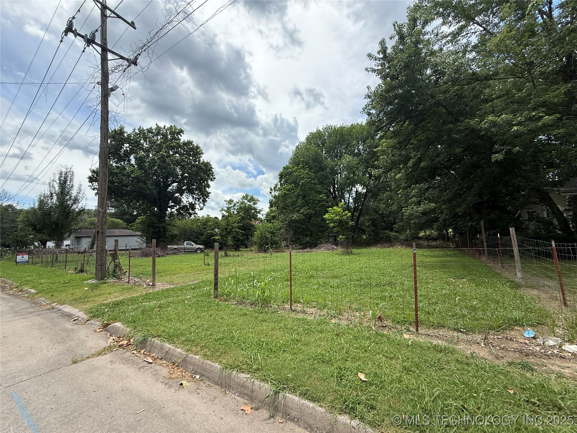 817 N M Property Photo 5