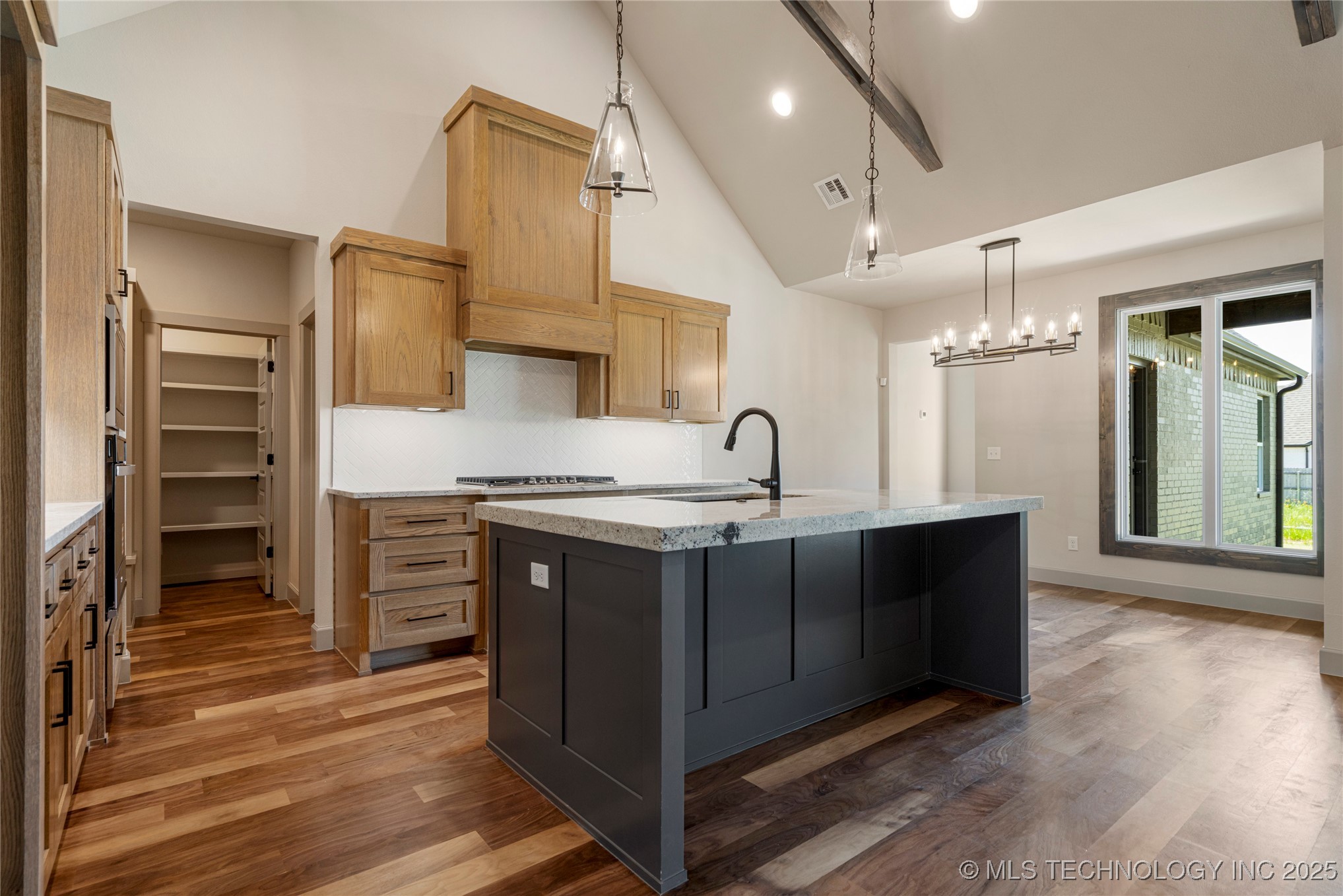 2070 E 136th Place S Property Photo 11