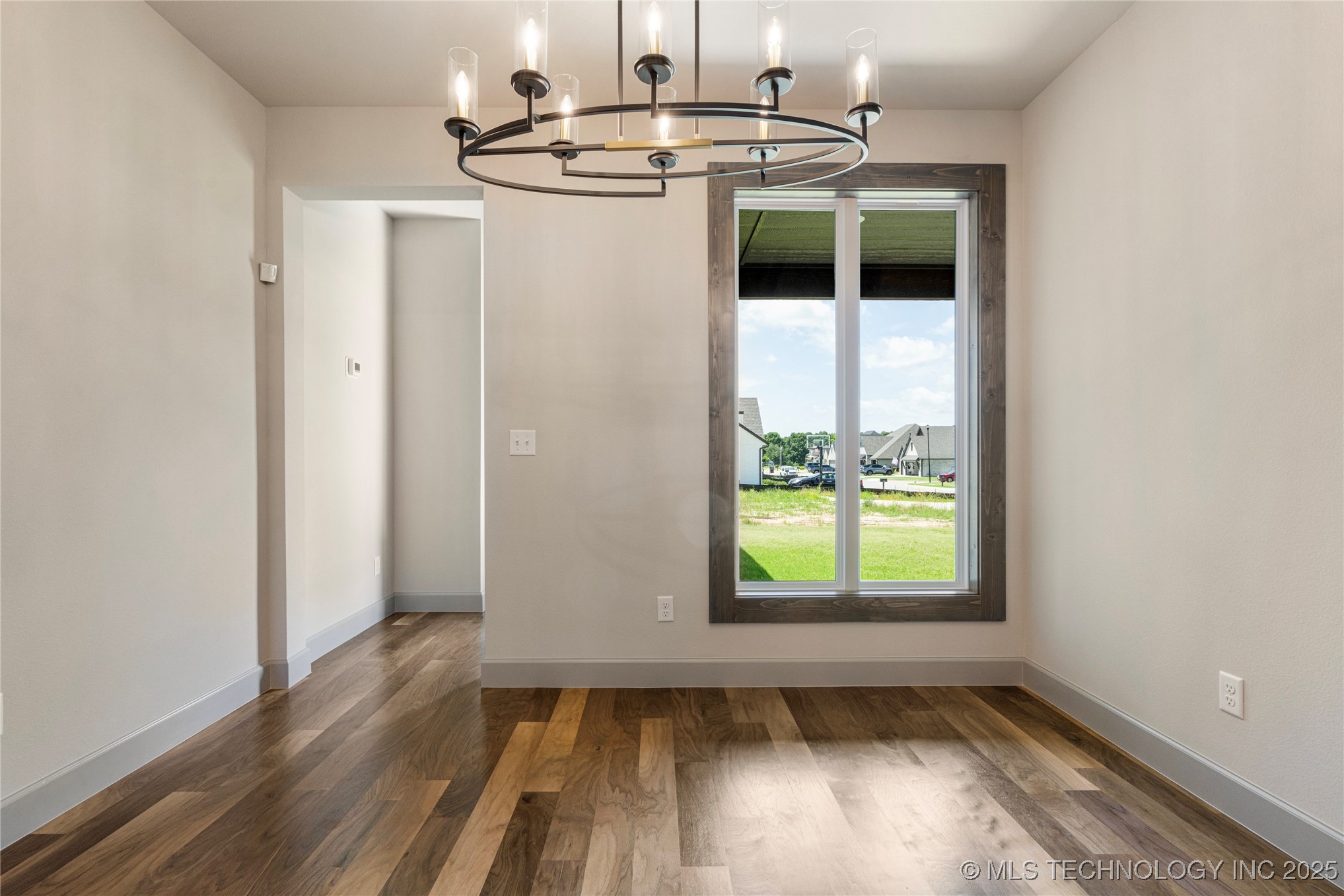 2070 E 136th Place S Property Photo 12