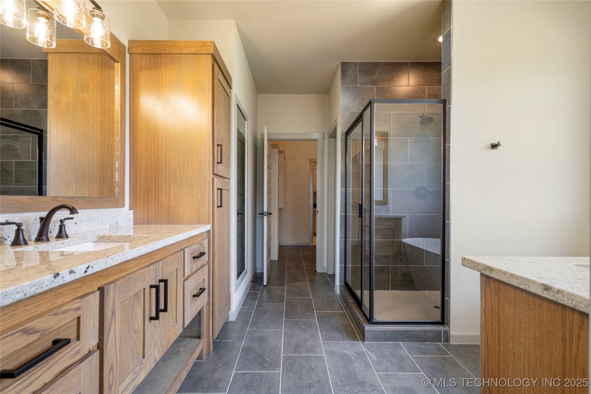 2070 E 136th Place S Property Photo 19