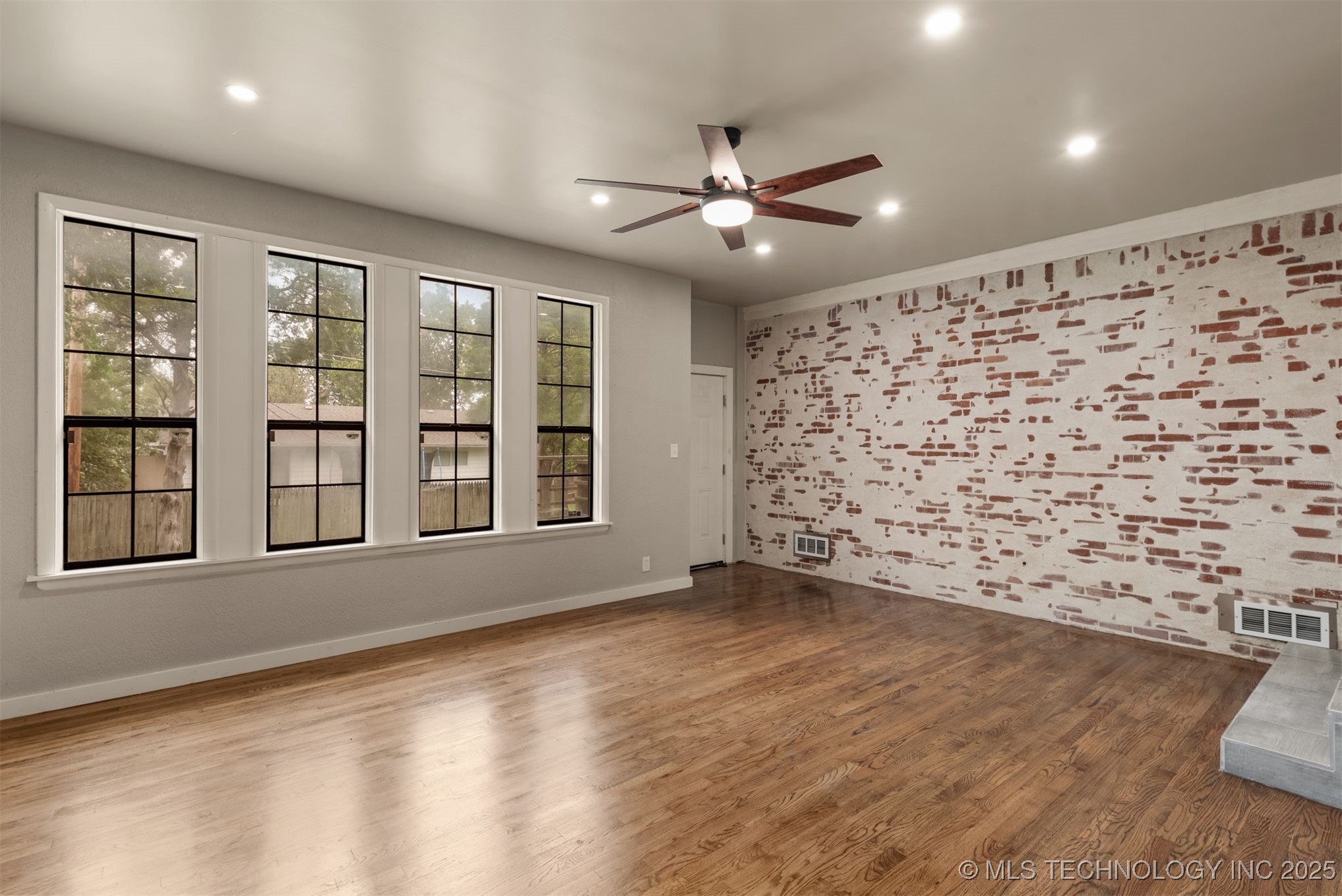 5951 E 25th Place S Property Photo 17