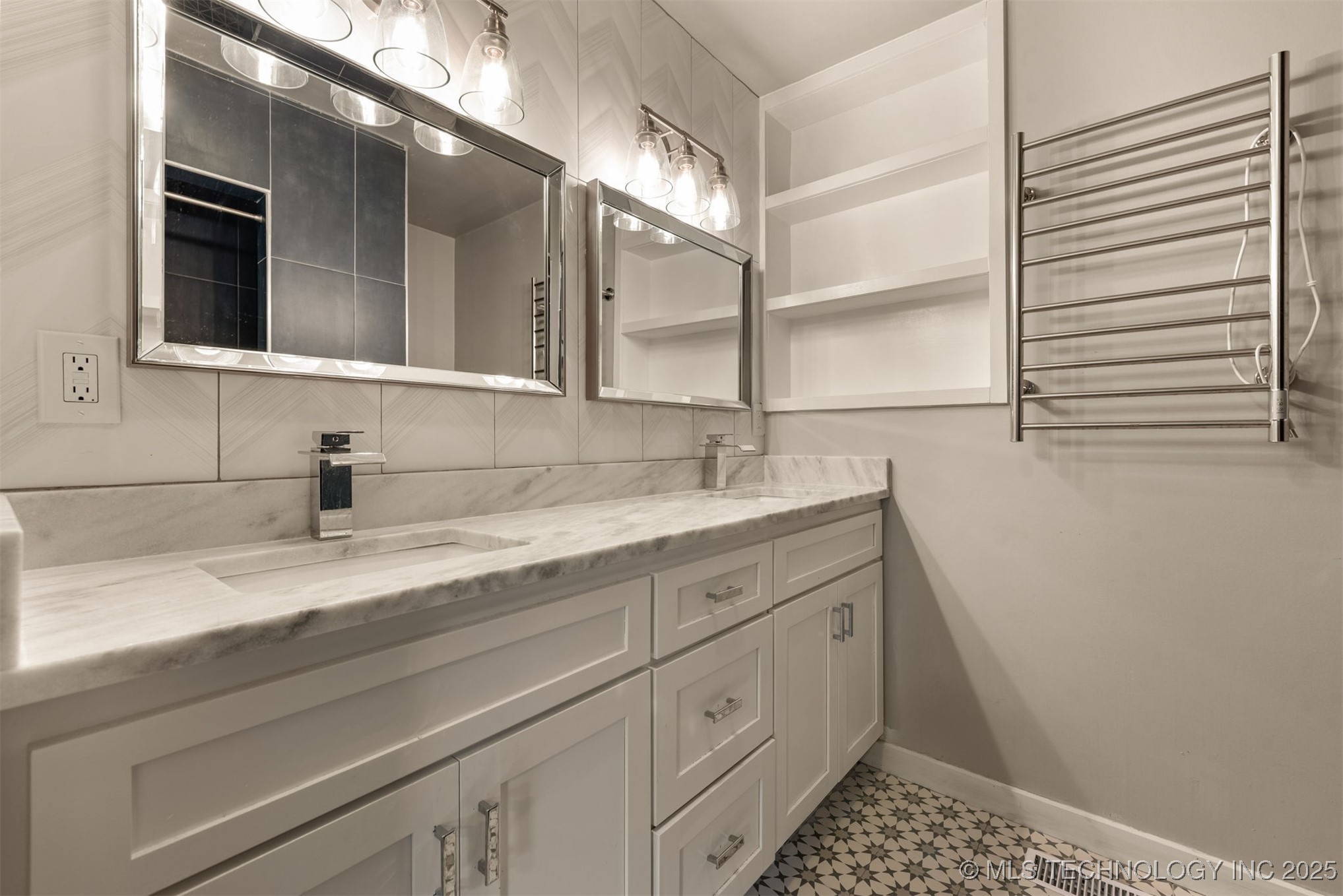 5951 E 25th Place S Property Photo 22