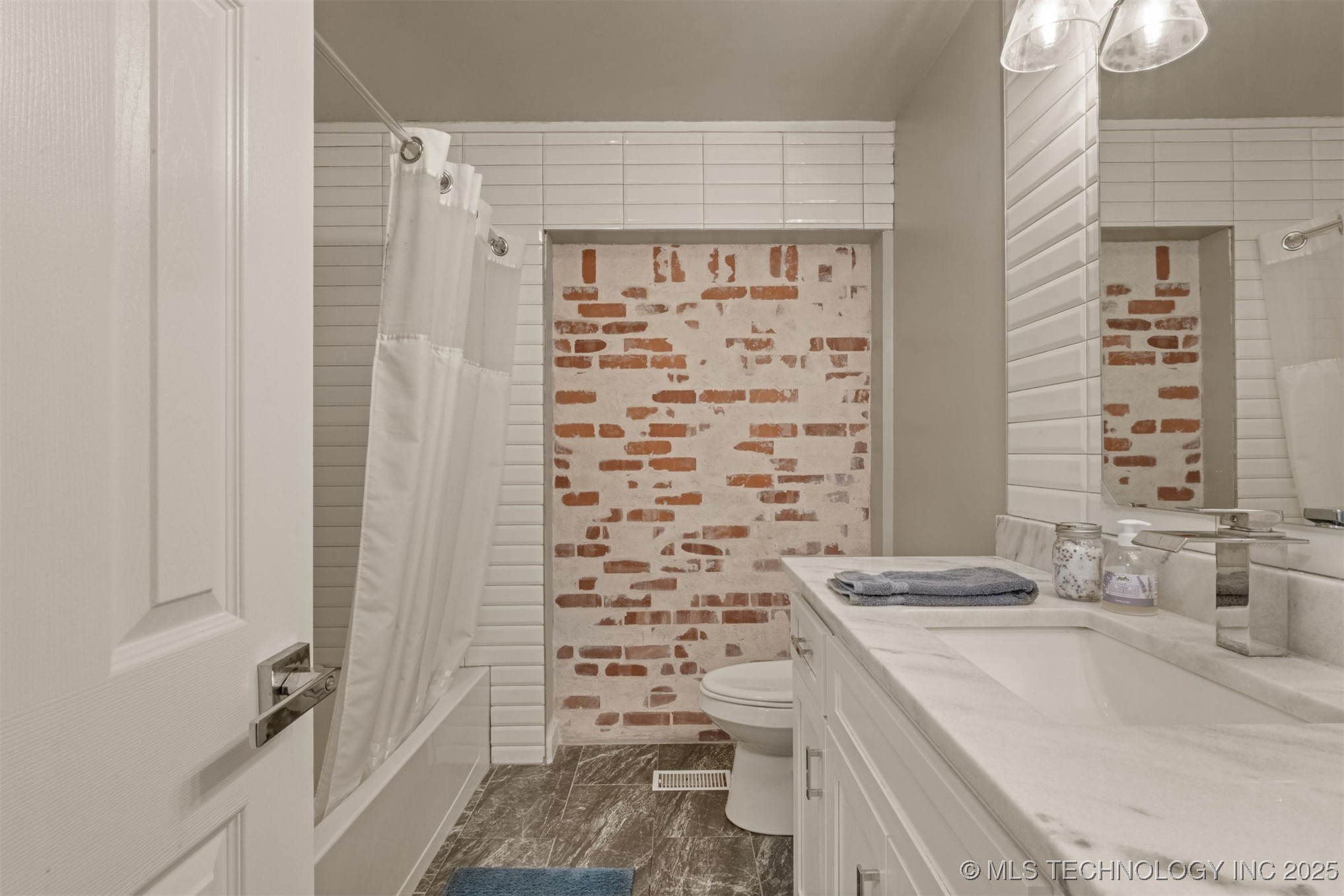 5951 E 25th Place S Property Photo 29