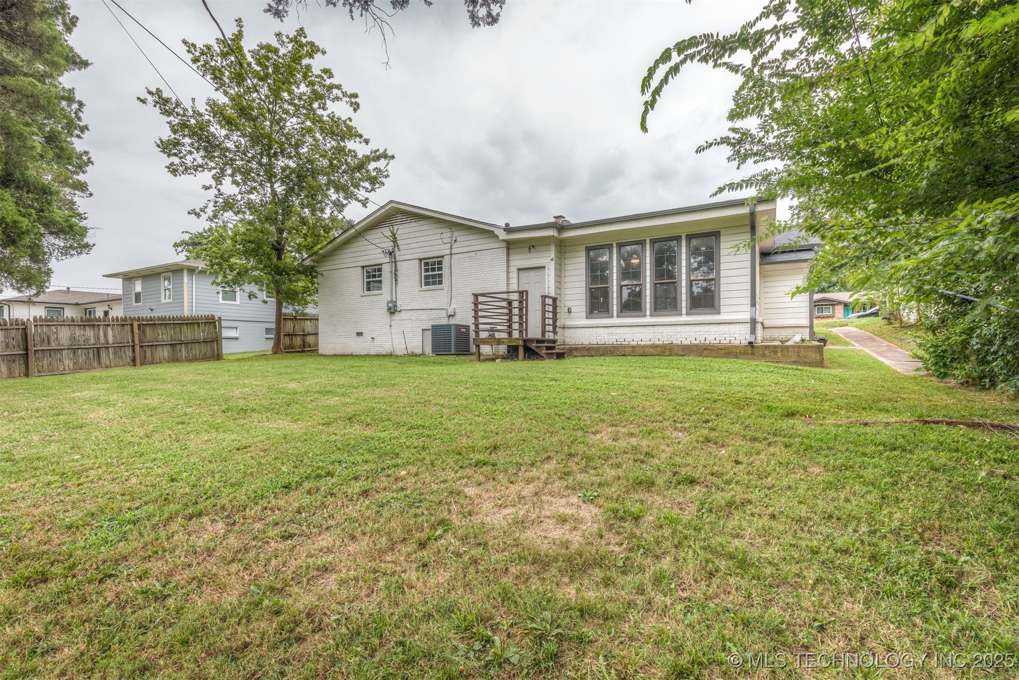 5951 E 25th Place S Property Photo 32