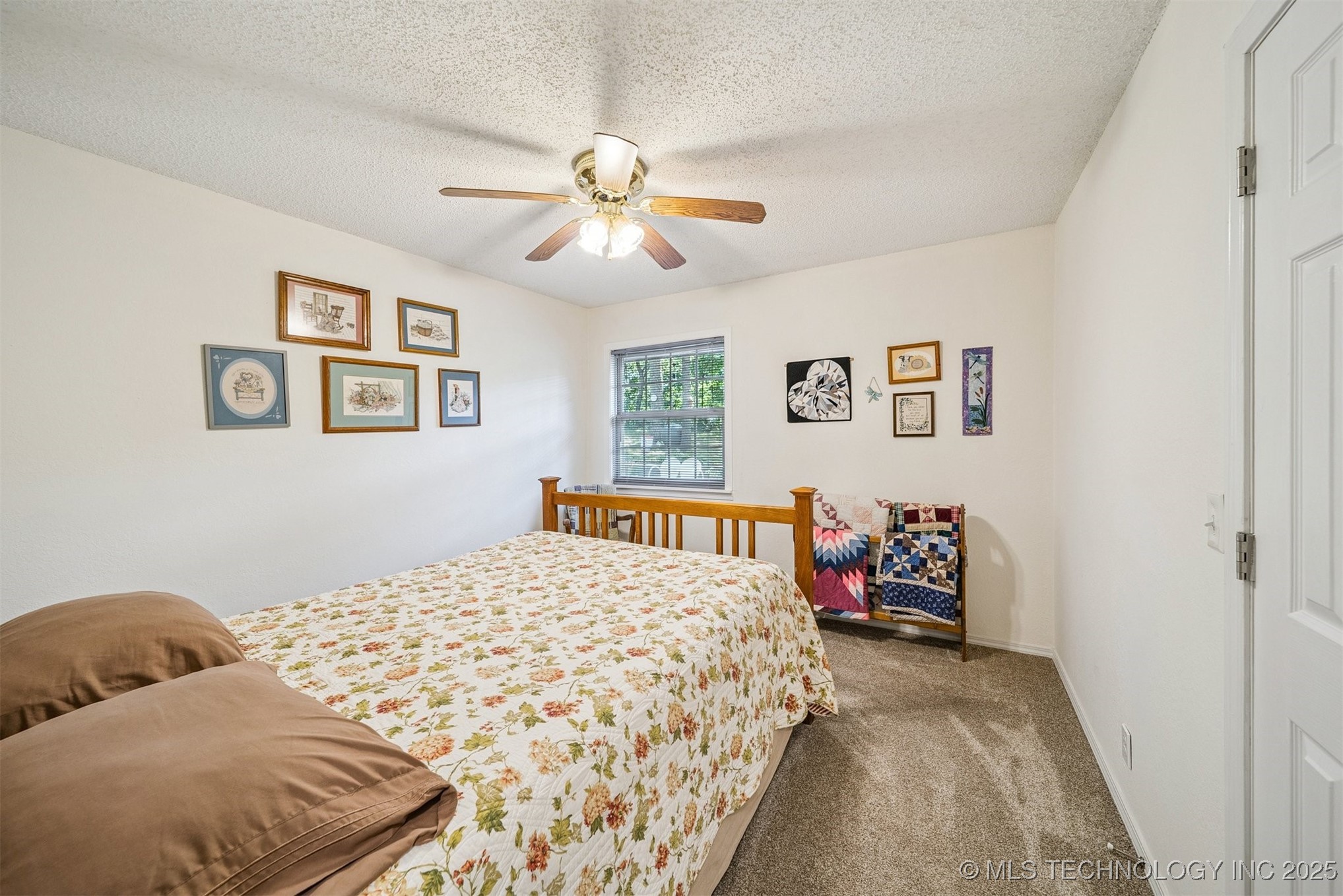 16 Big Bluff Street Property Photo 21