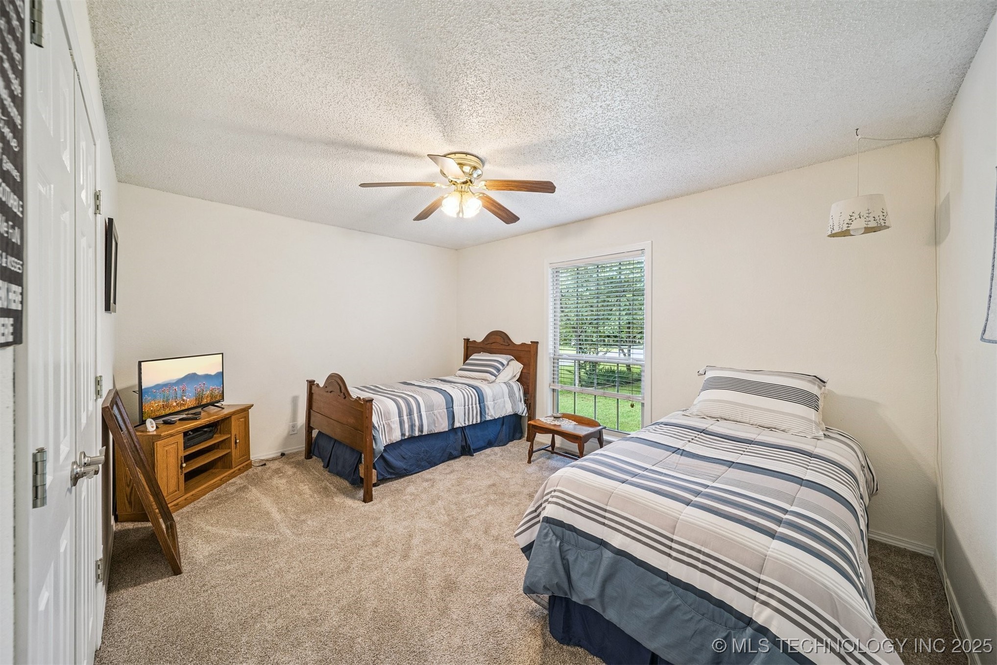 16 Big Bluff Street Property Photo 23