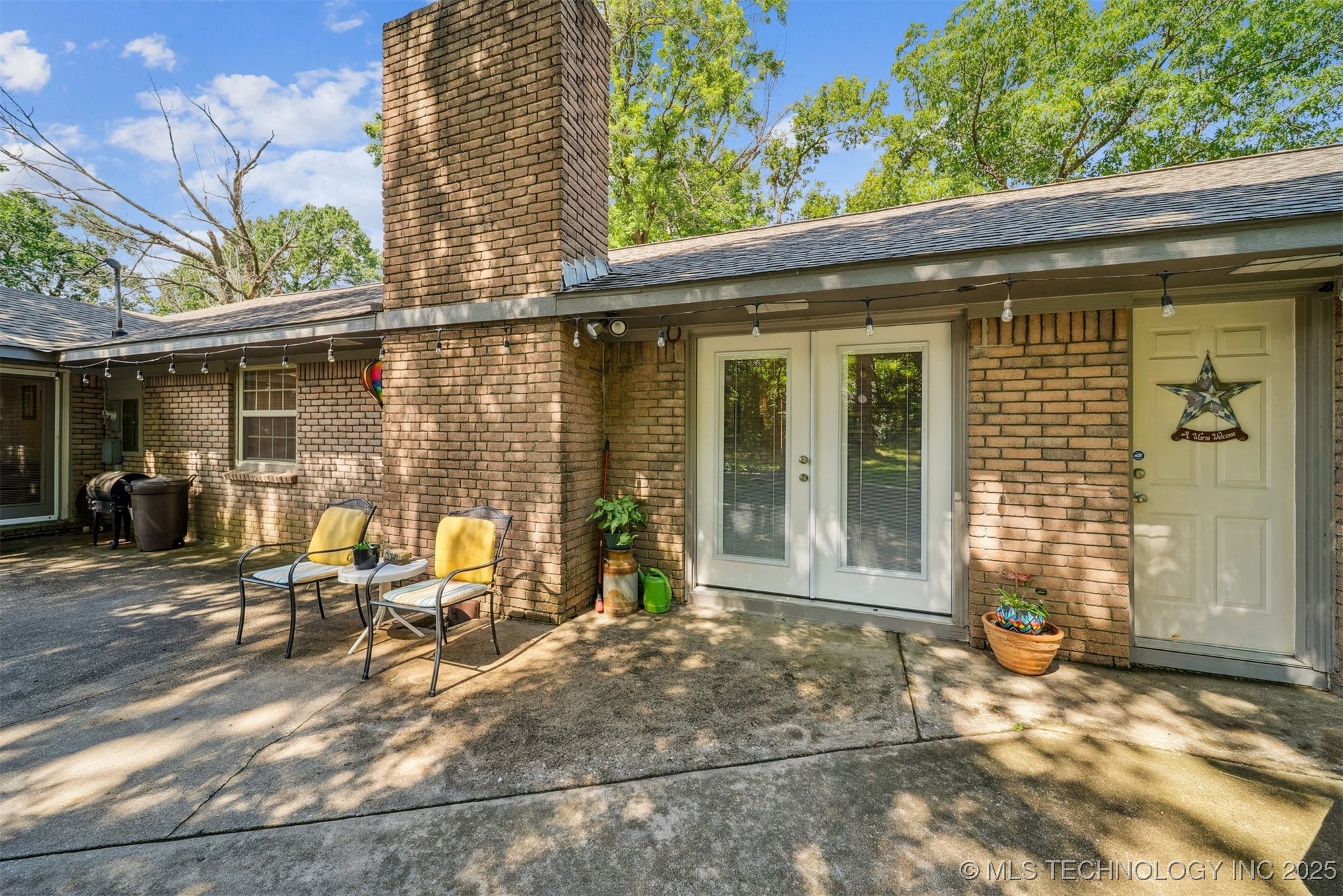 16 Big Bluff Street Property Photo 27